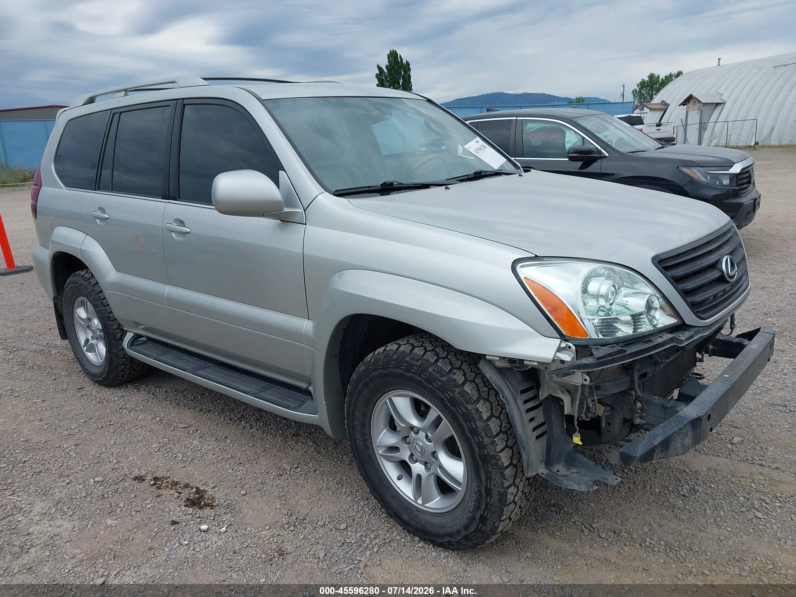 2004 Lexus GX 470, VIN JTJBT20X240035537 — Front end
