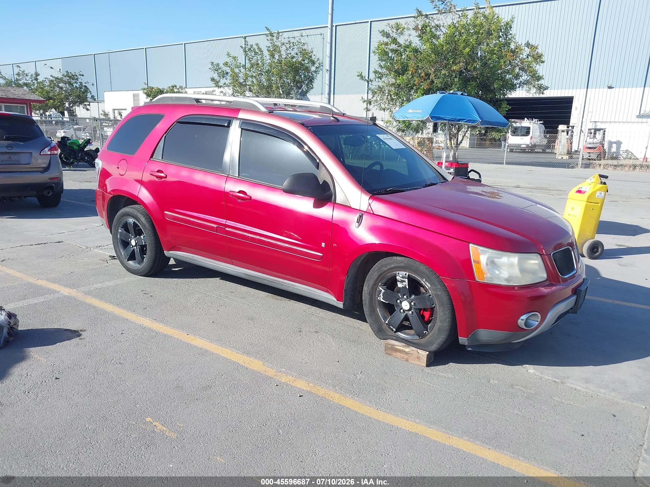2006 Pontiac Torrent, VIN 2CKDL63F266027074 — Front end