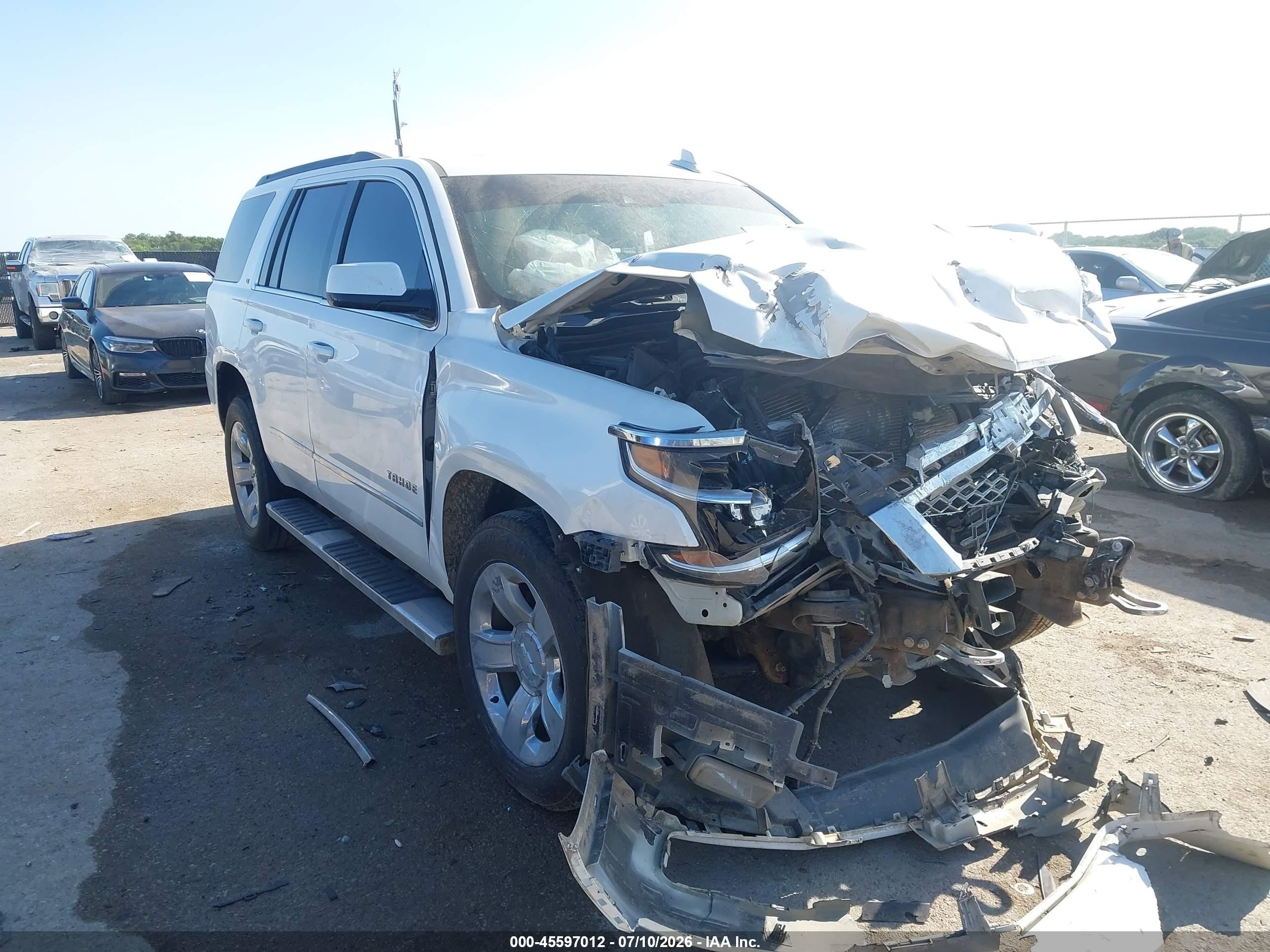 2017 Chevrolet Tahoe LT, VIN 1GNSCBKC5HR178892 — Front end
