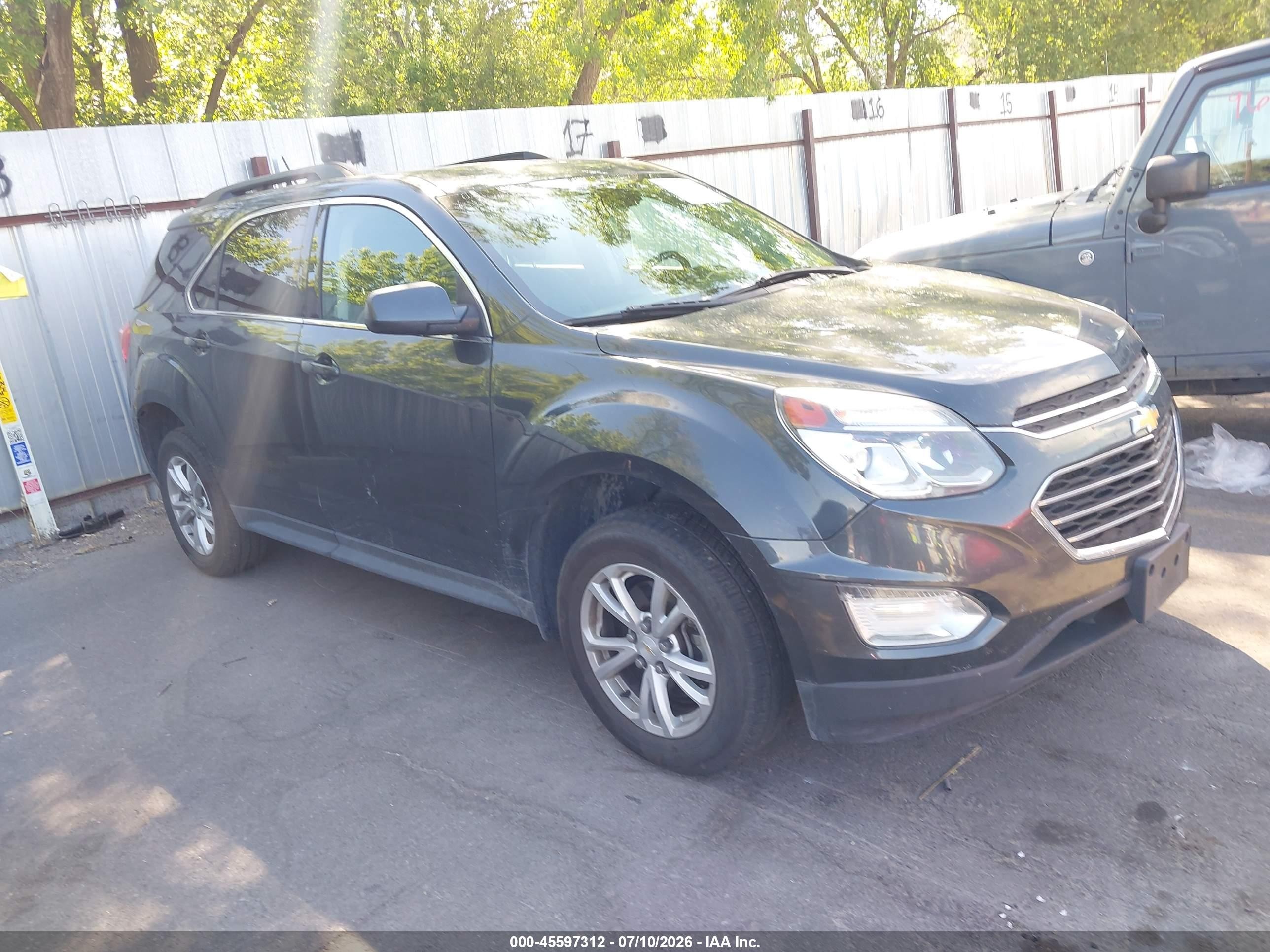 2017 Chevrolet Equinox LT, VIN 2GNFLFE39H6134328 — Rear end