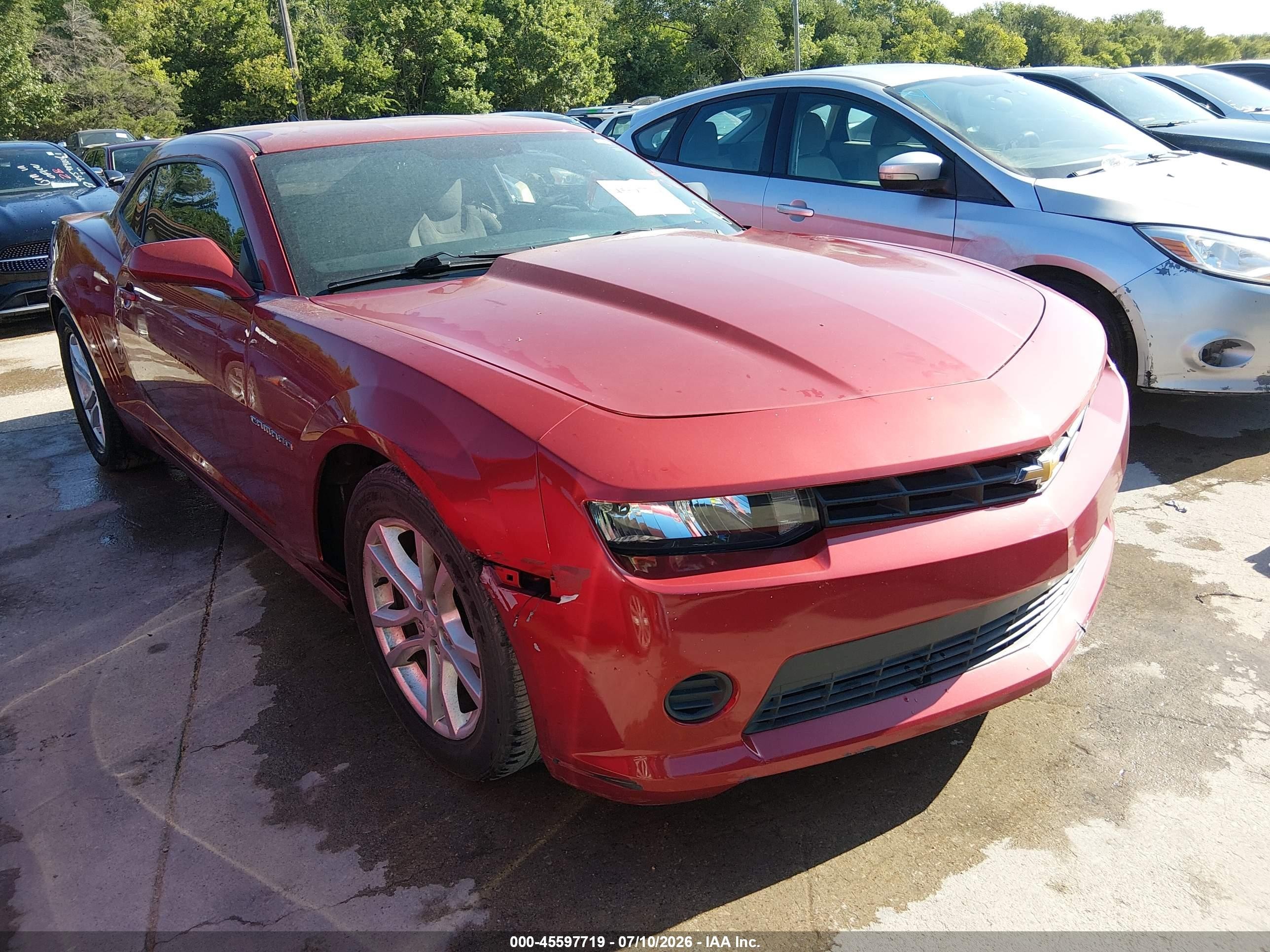 2015 Chevrolet Camaro LS, VIN 2G1FB1E37F9121984 — Normal wear