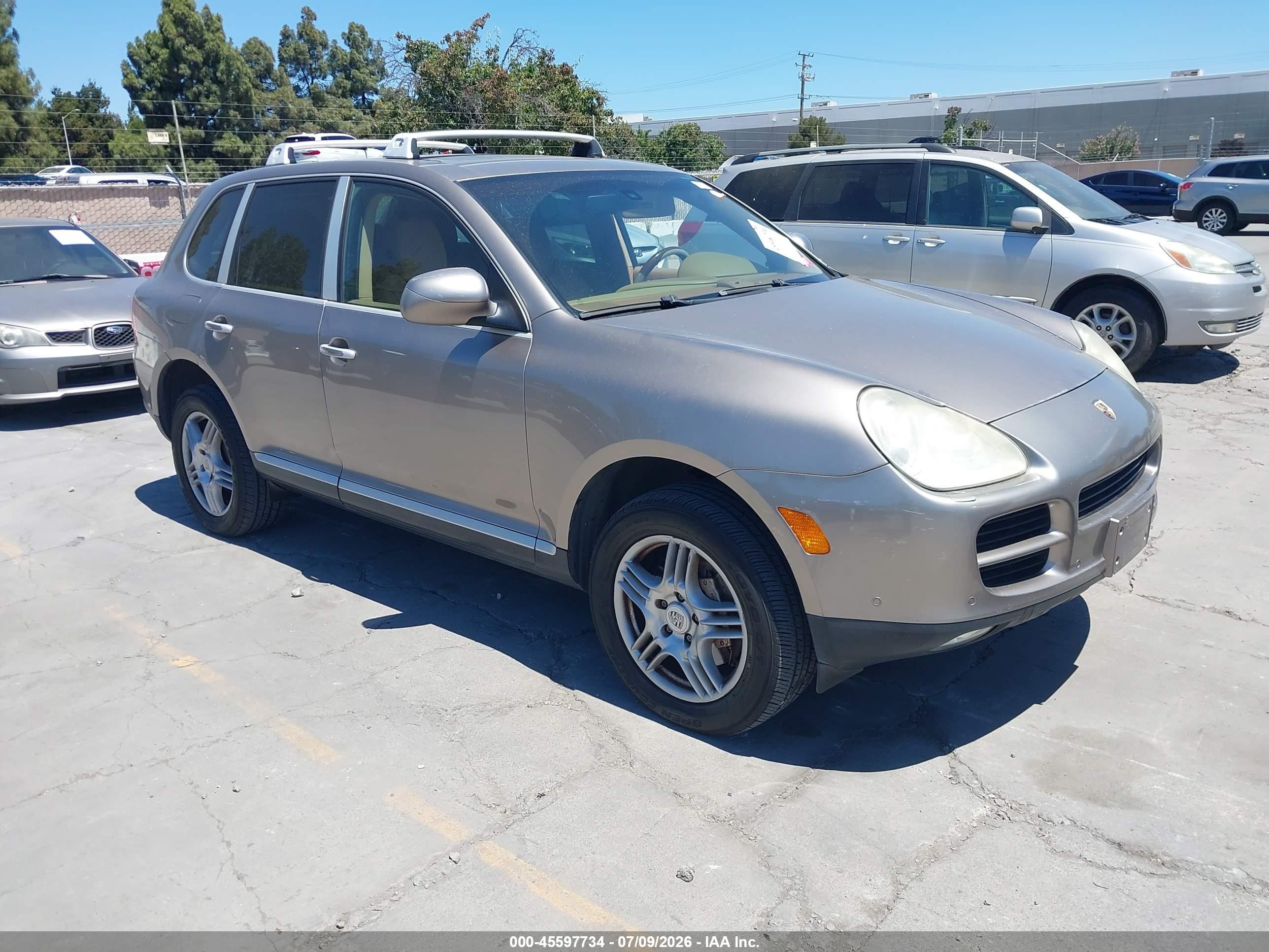 2004 Porsche Cayenne S, VIN WP1AB29P74LA66235 — Rear end