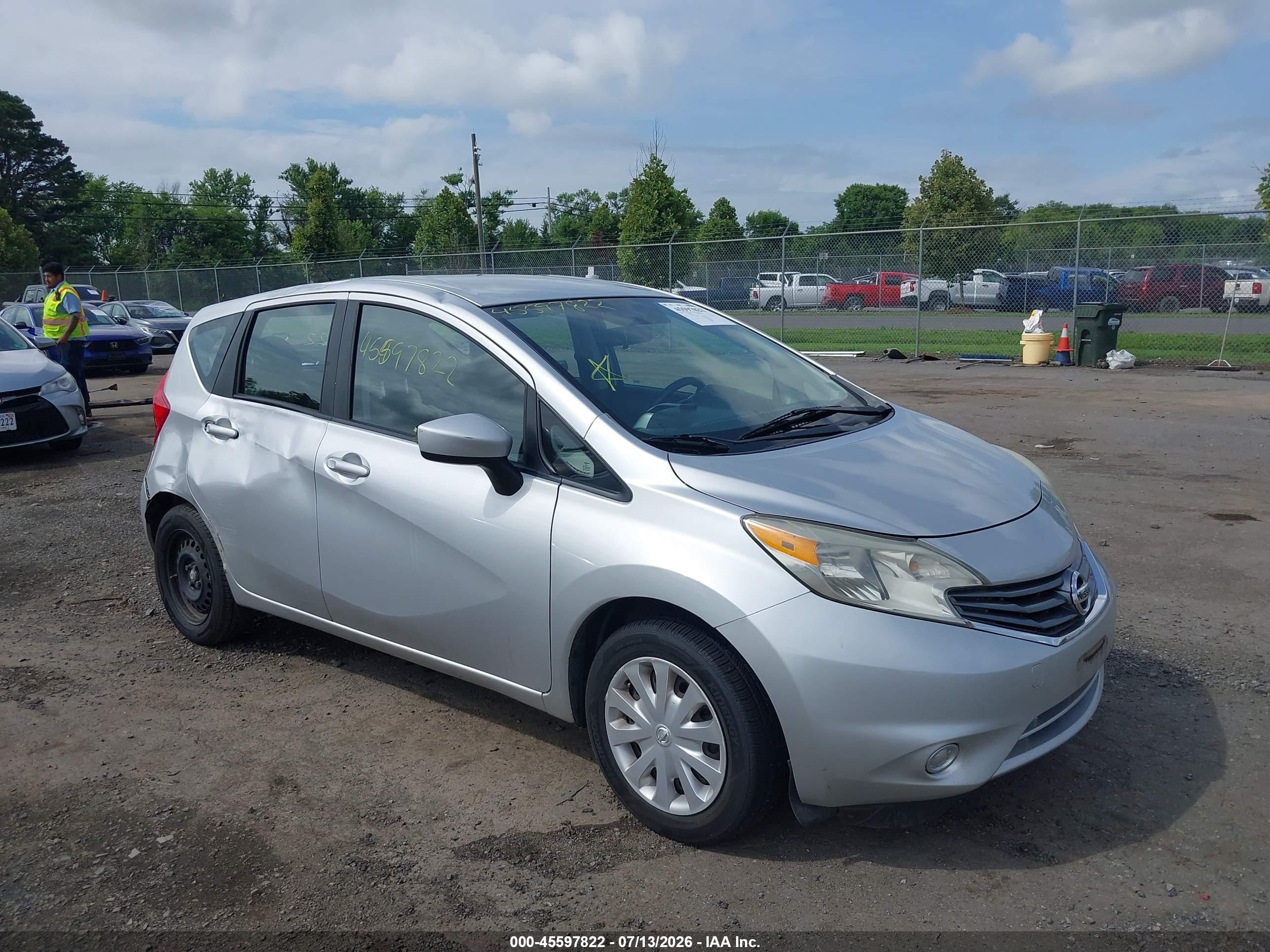 2015 Nissan Note S, VIN 3N1CE2CP3FL375558 — Стихия