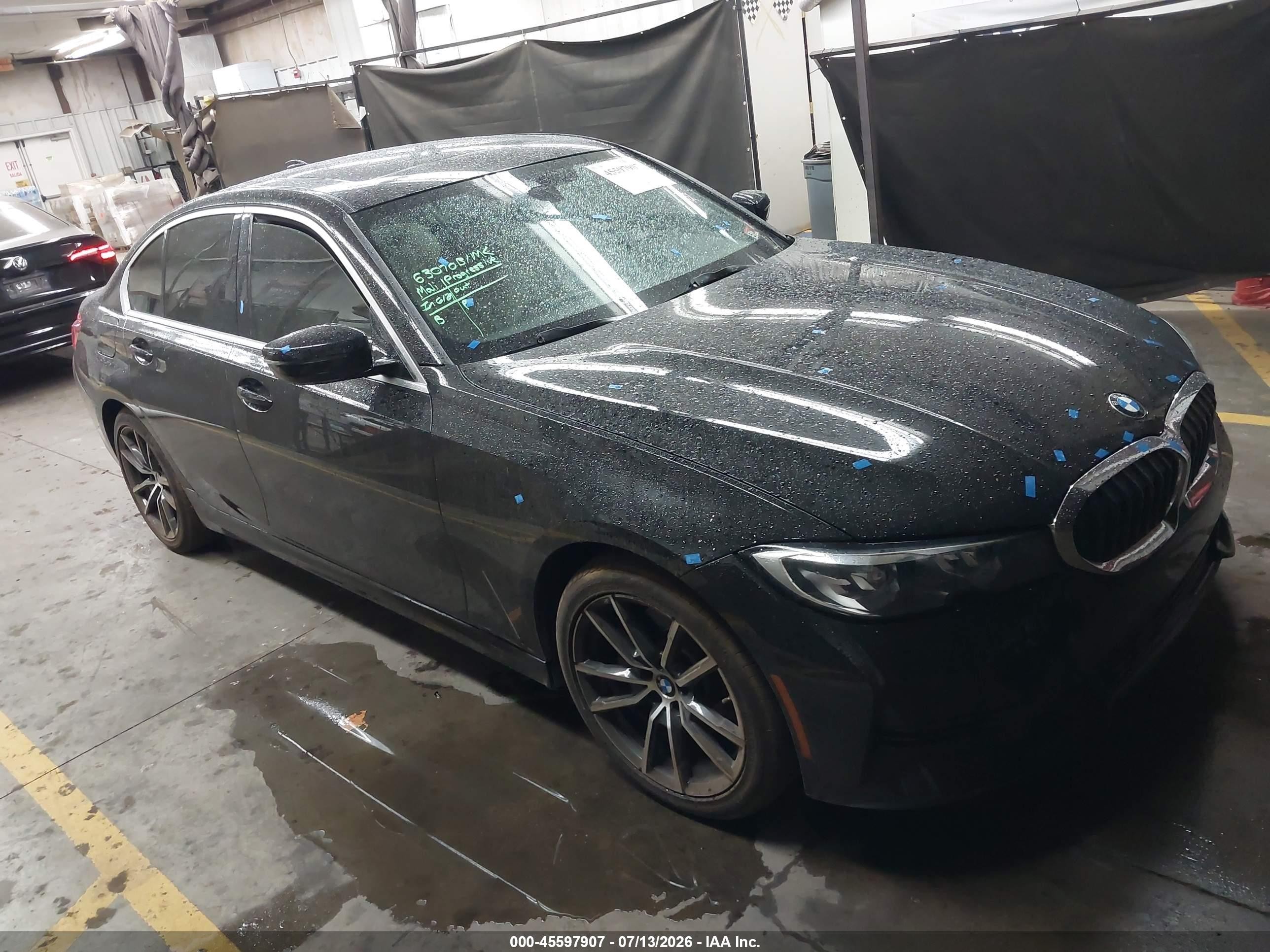 2019 BMW 3 Series 330i, VIN WBA5R1C52KAJ99071 — Side