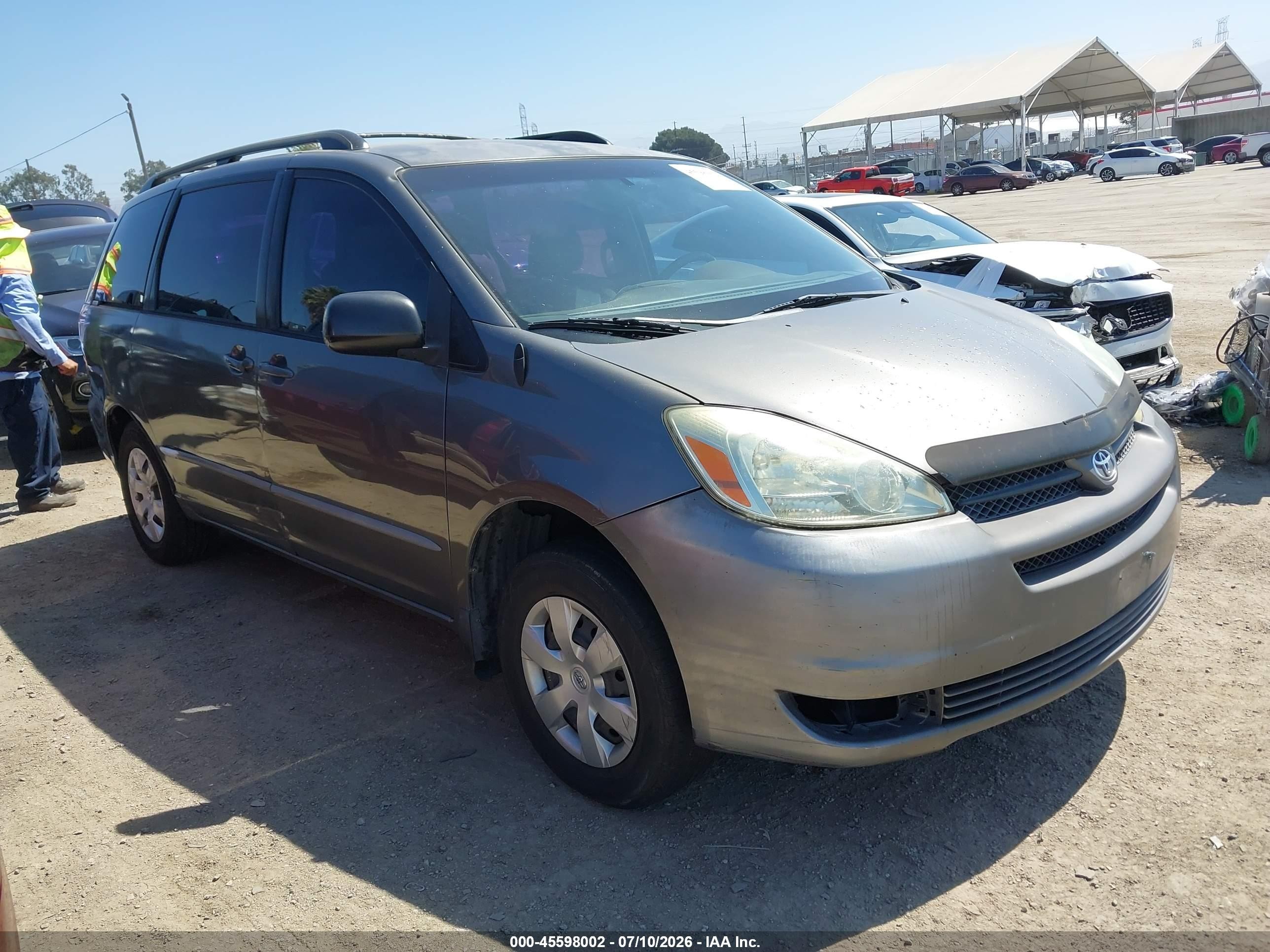 2004 Toyota Sienna LE, VIN 5TDZA23CX4S145054 — Not stated