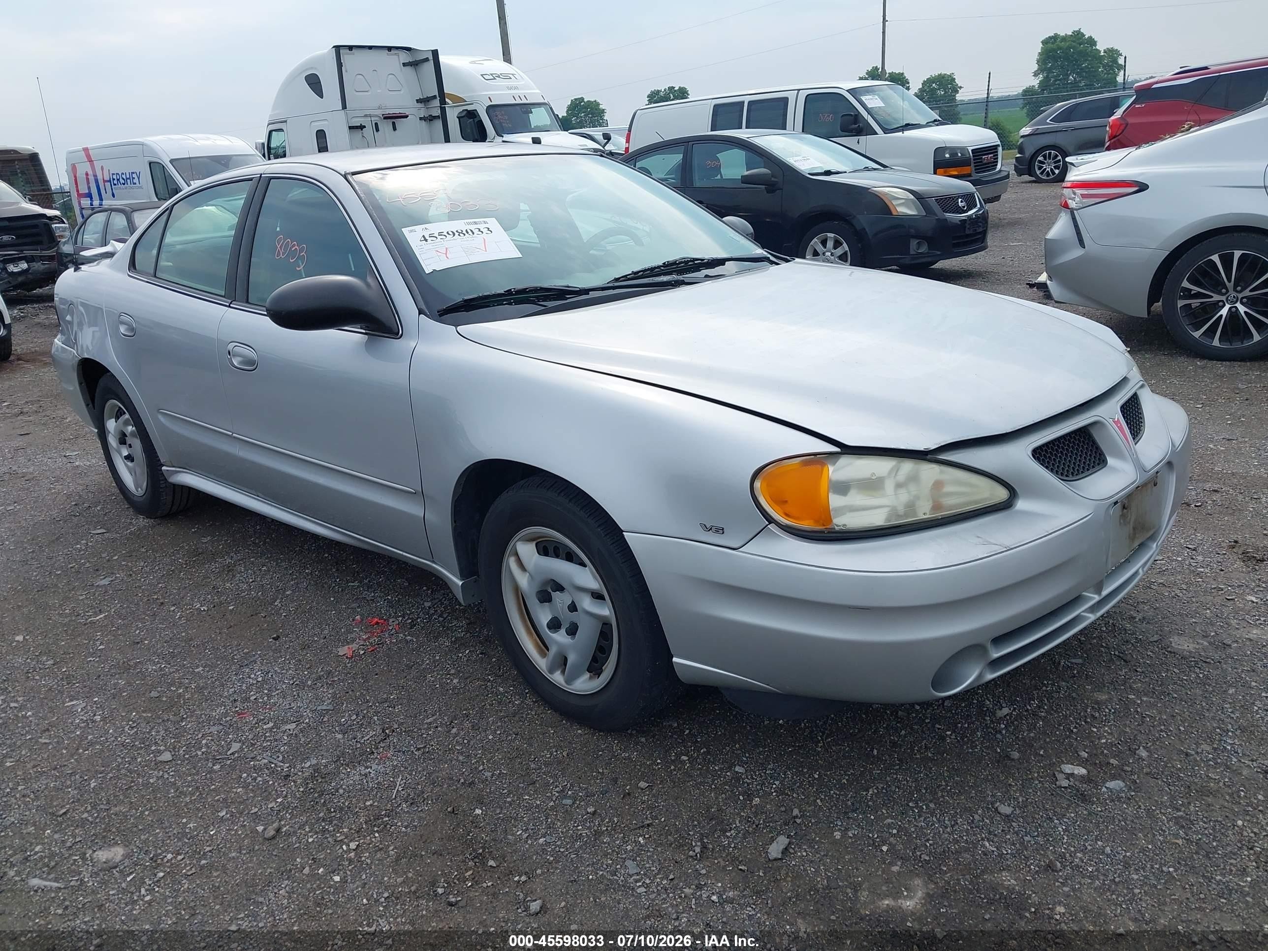 2004 Pontiac Grand Am SE1, VIN 1G2NF52E04M705510 — Normal wear