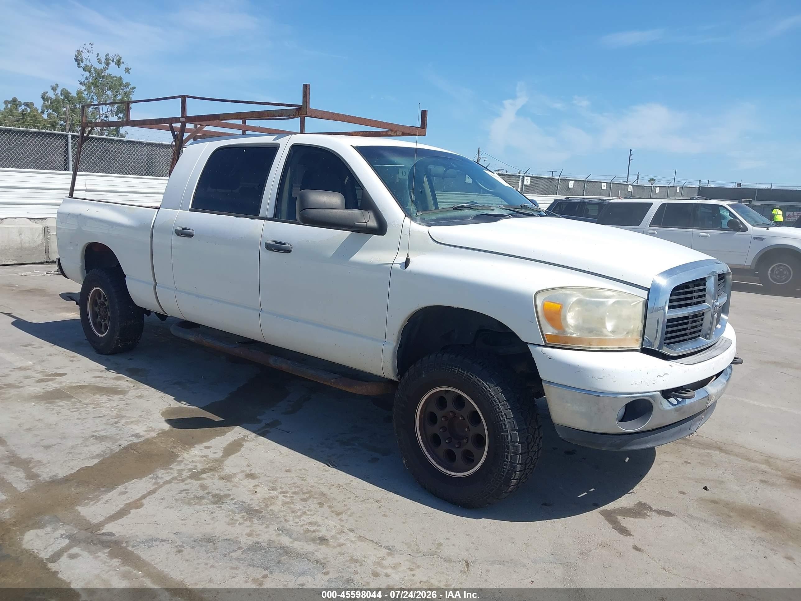 2006 Dodge 2500 SLT, VIN 3D7KR29C16G199304 — Side