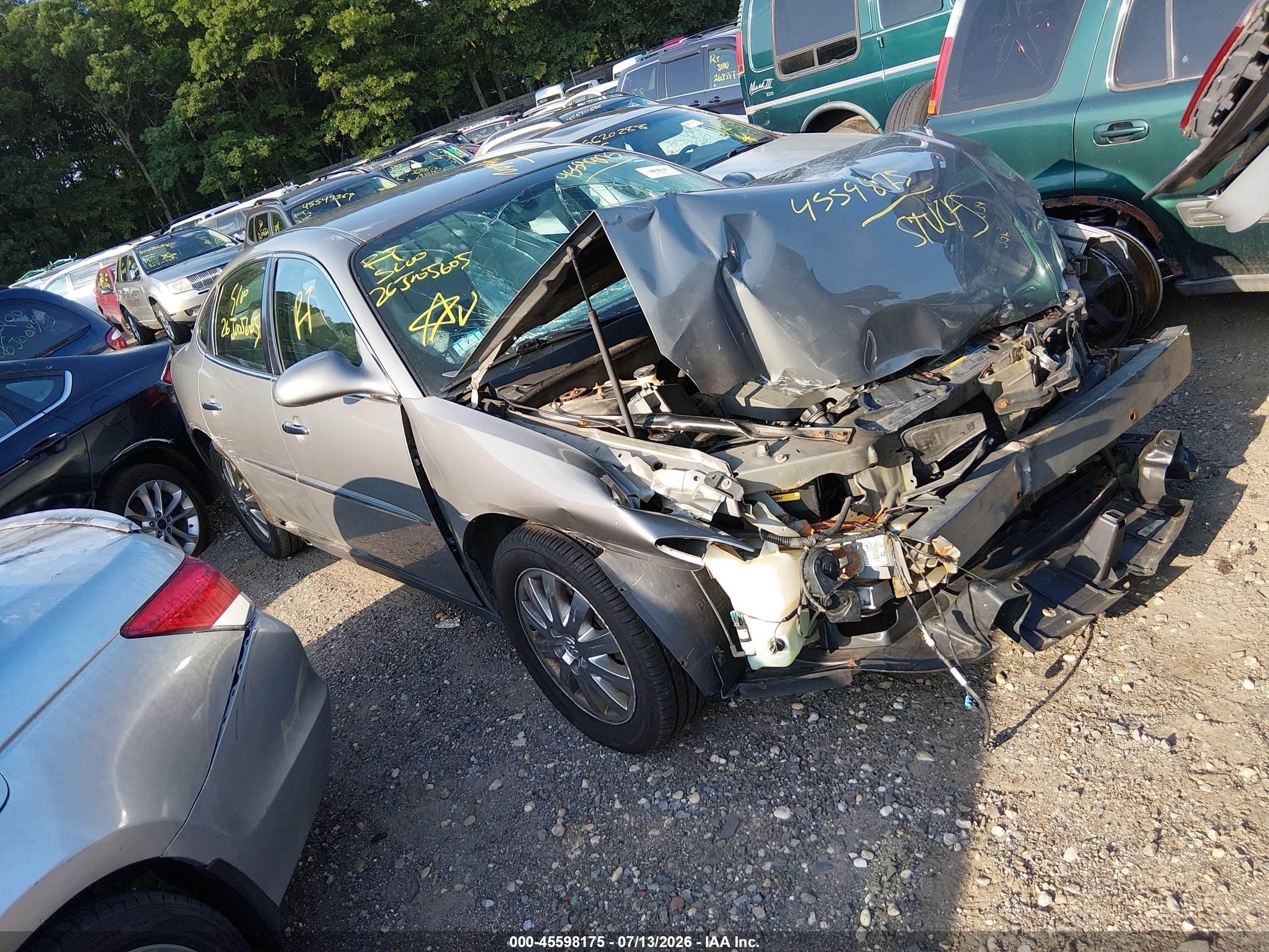 2009 Buick LaCrosse CX, VIN 2G4WC582391160603 — Бок