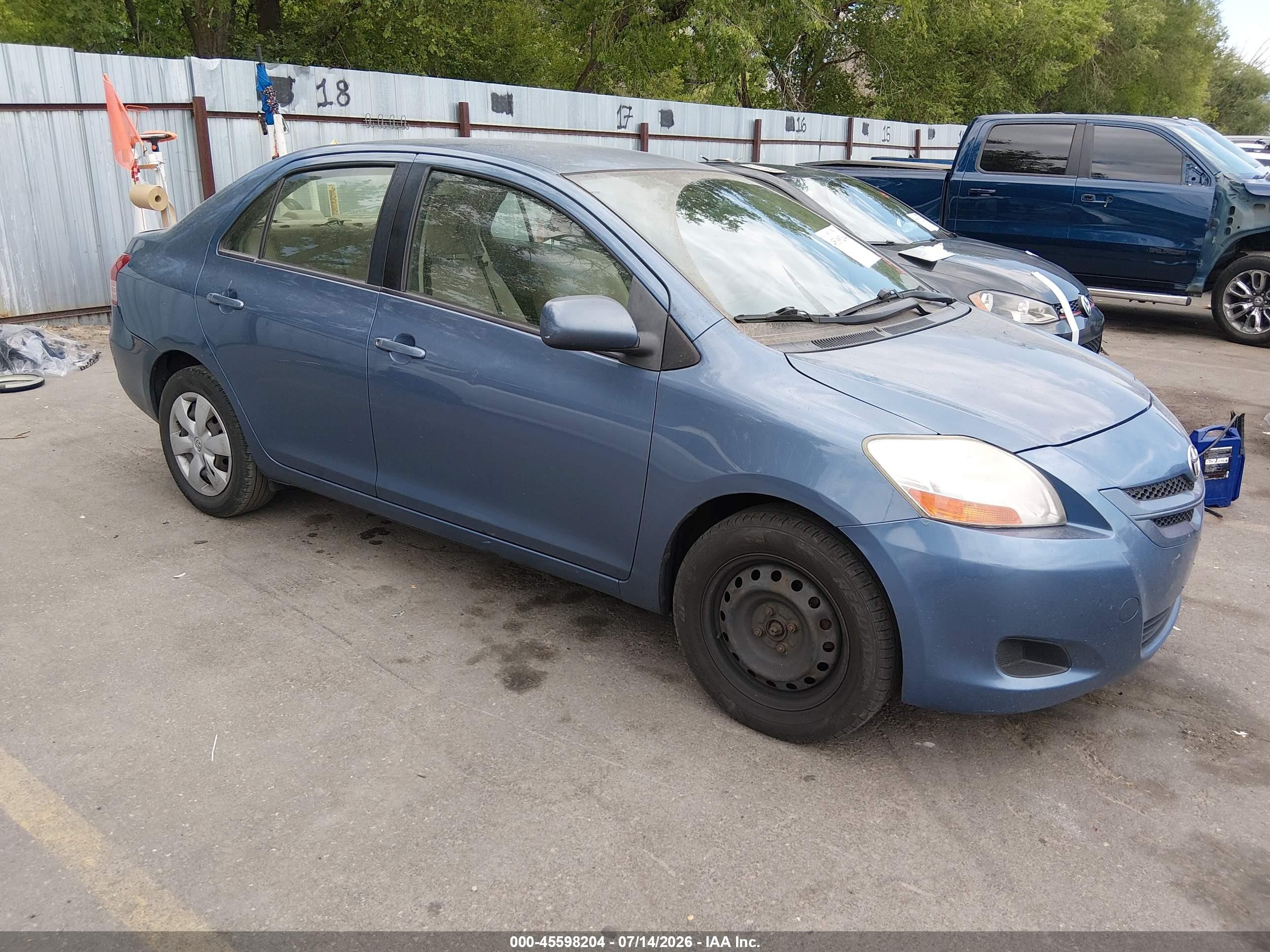 2007 Toyota Yaris, VIN JTDBT923171136718 — Rear end
