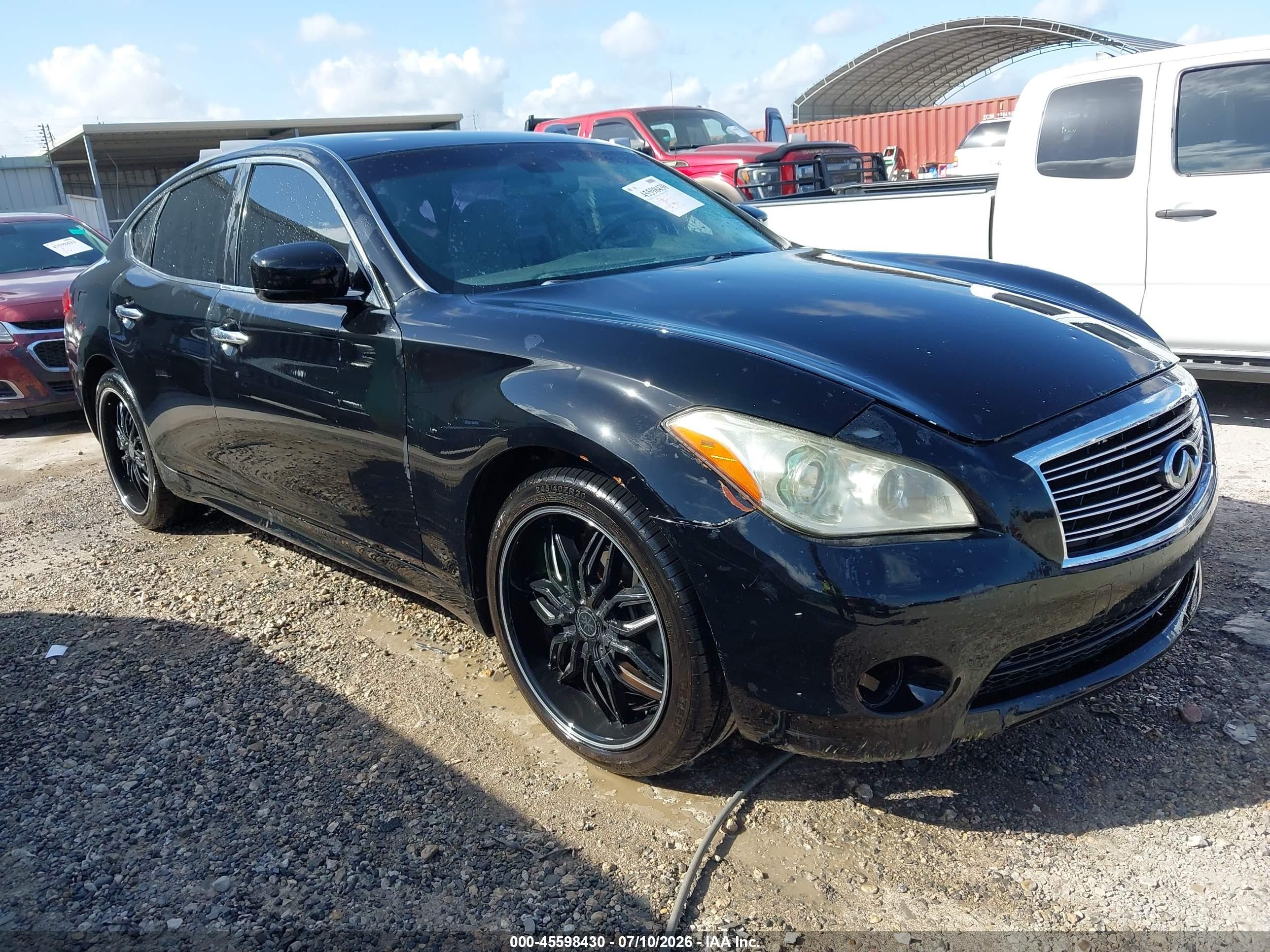 2011 Infiniti M, VIN JN1BY1AP9BM326672 — Normal wear