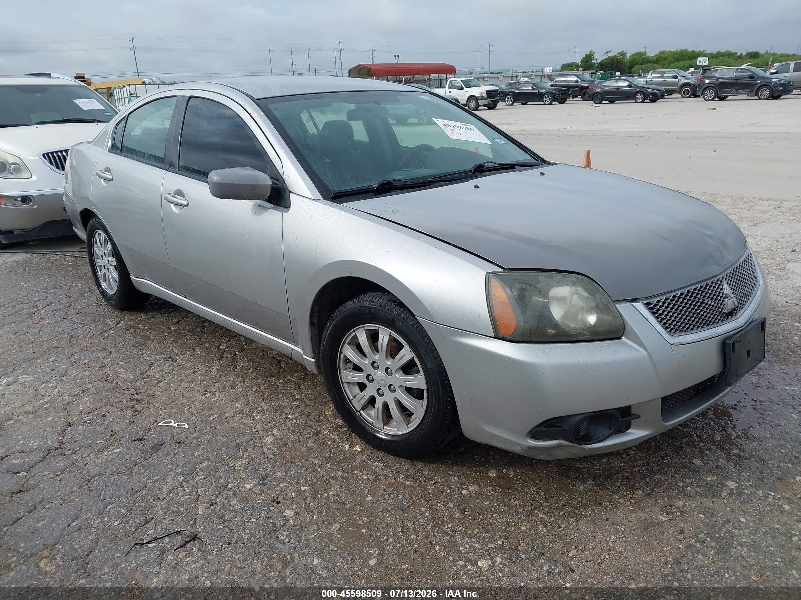 2011 Mitsubishi Galant FE, VIN 4A32B2FF7BE018735 — Normal wear