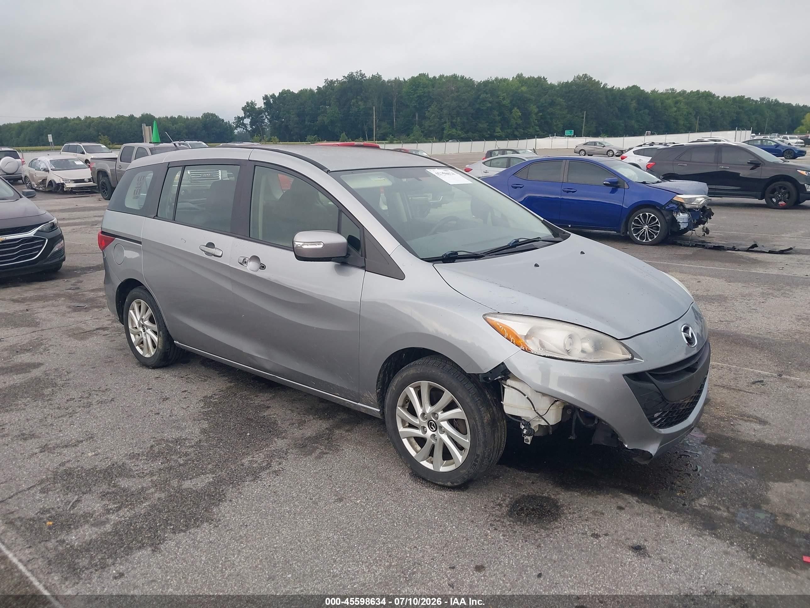 2014 Mazda 5 Sport, VIN JM1CW2BL2E0165554 — Front end