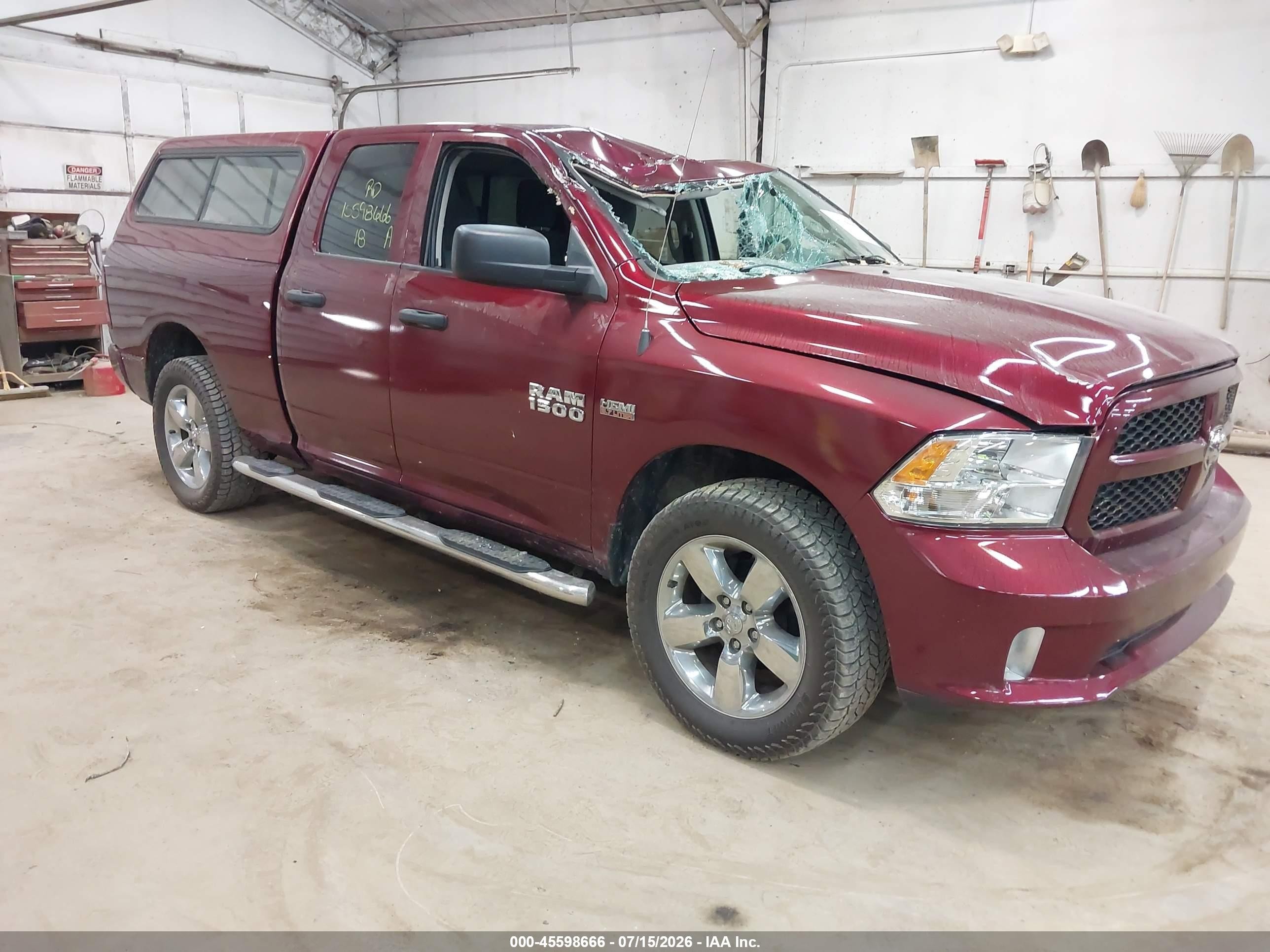 2018 Ram 1500 Express, VIN 1C6RR7FT8JS308084 — Roof