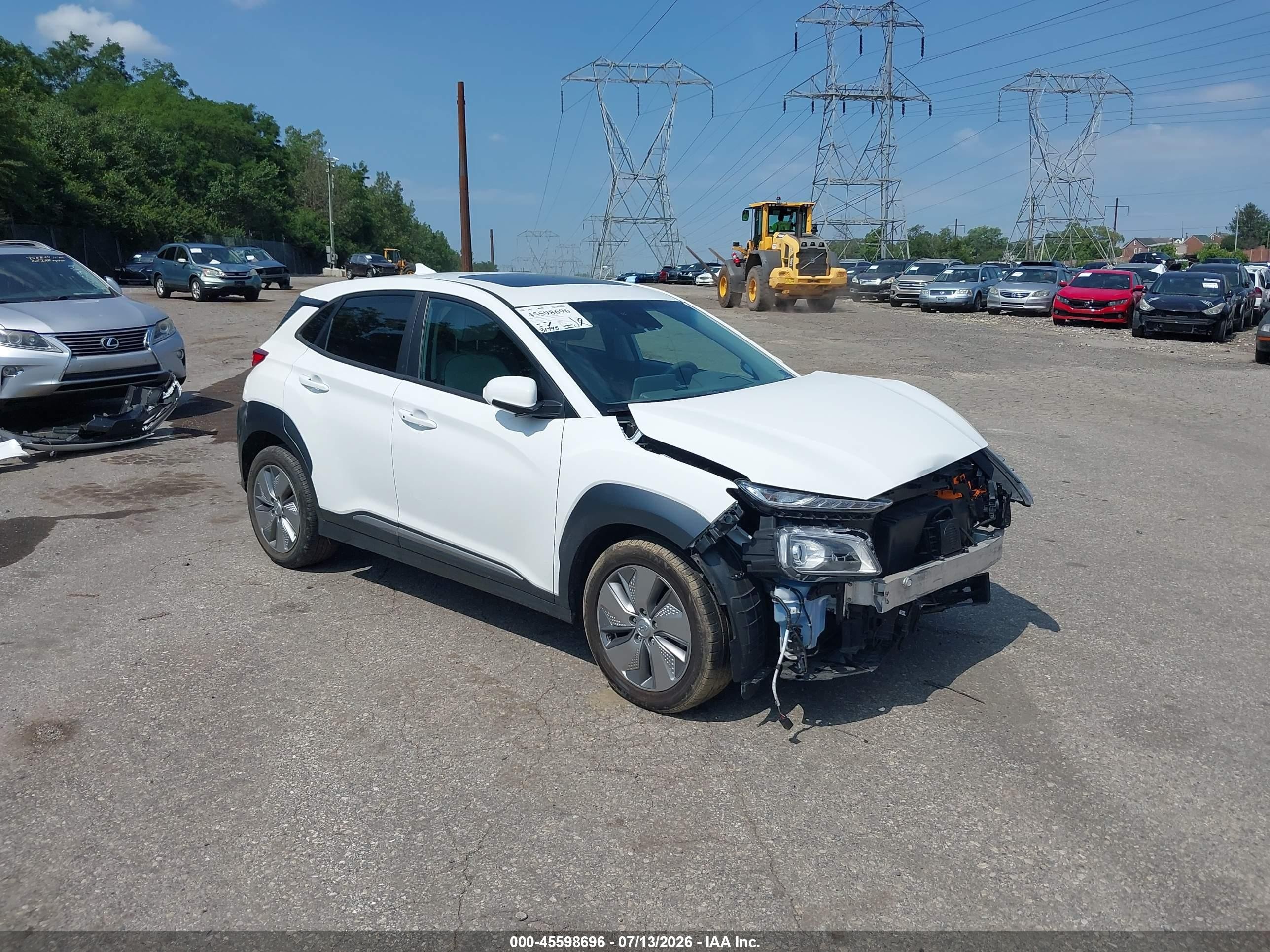 2021 Hyundai Kona Ultimate, VIN KM8K53AG2MU129004 — Front end