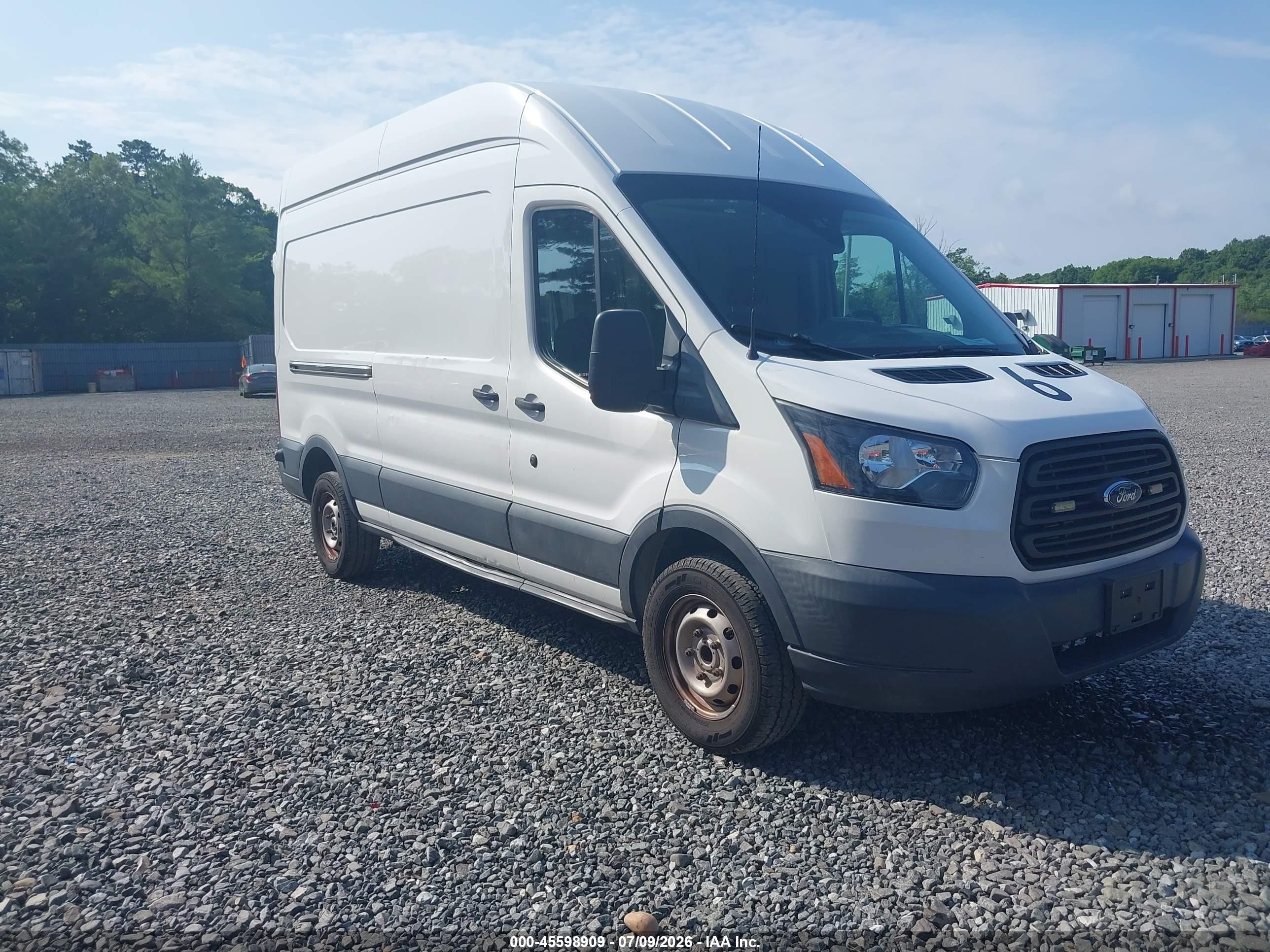 2018 Ford Transit, VIN 1FTBW2XM4JKB31224 — Normal wear