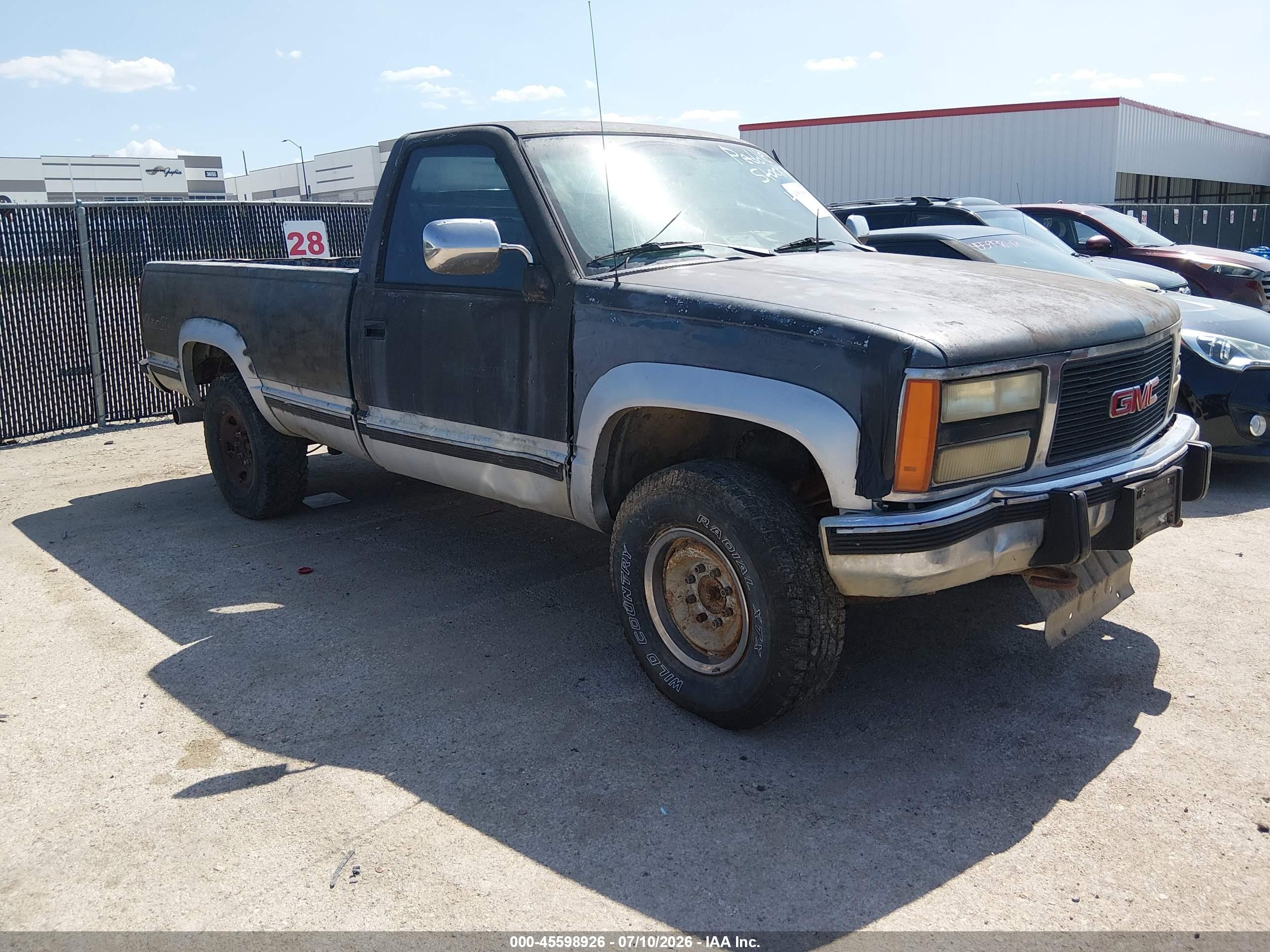 1990 GMC Sierra 2500, VIN 1GTGK24K3LE521060 — Normal wear