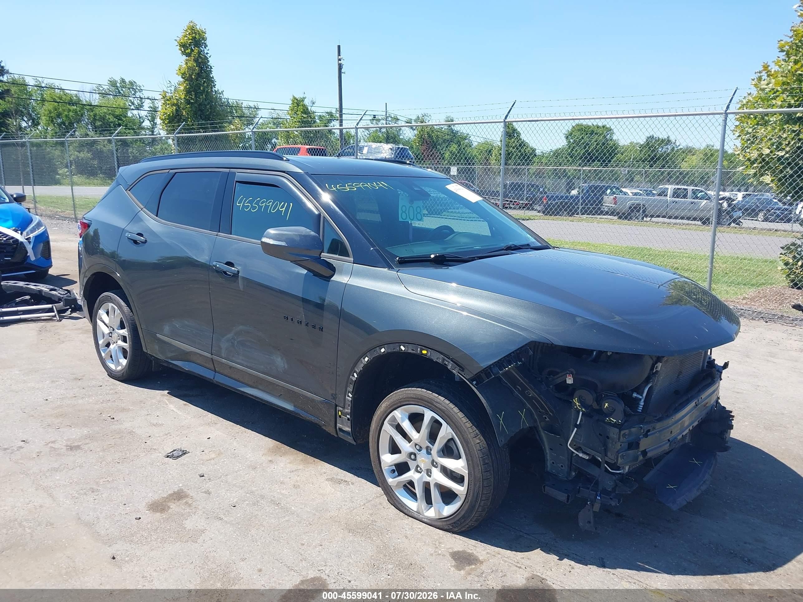 2020 Chevrolet Blazer RS, VIN 3GNKBERS5LS541716 — Front end