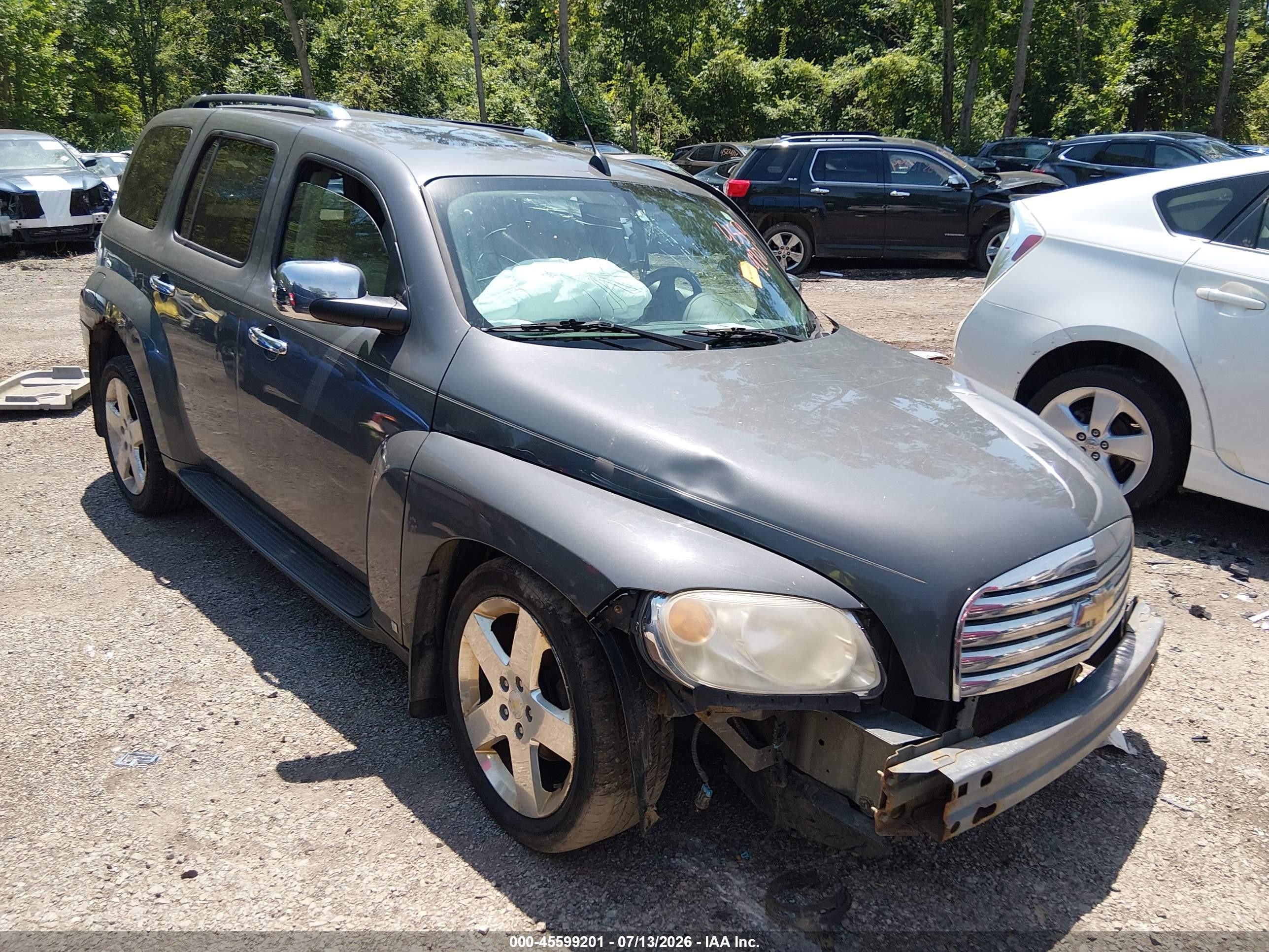 2008 Chevrolet HHR LT, VIN 3GNDA33P98S536983 — Front end