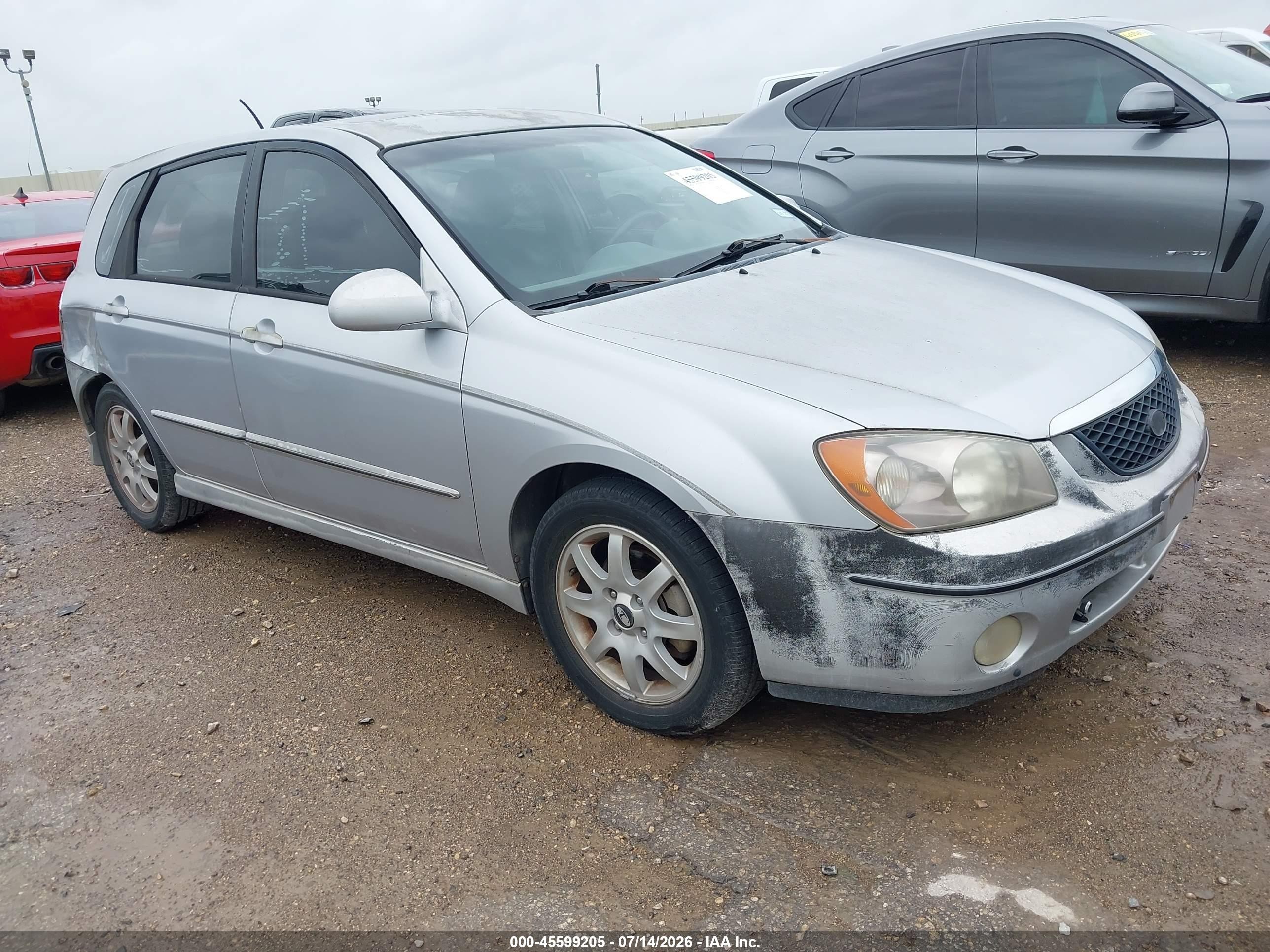 2005 Kia Spectra, VIN KNAFE161155108779 — Rear end