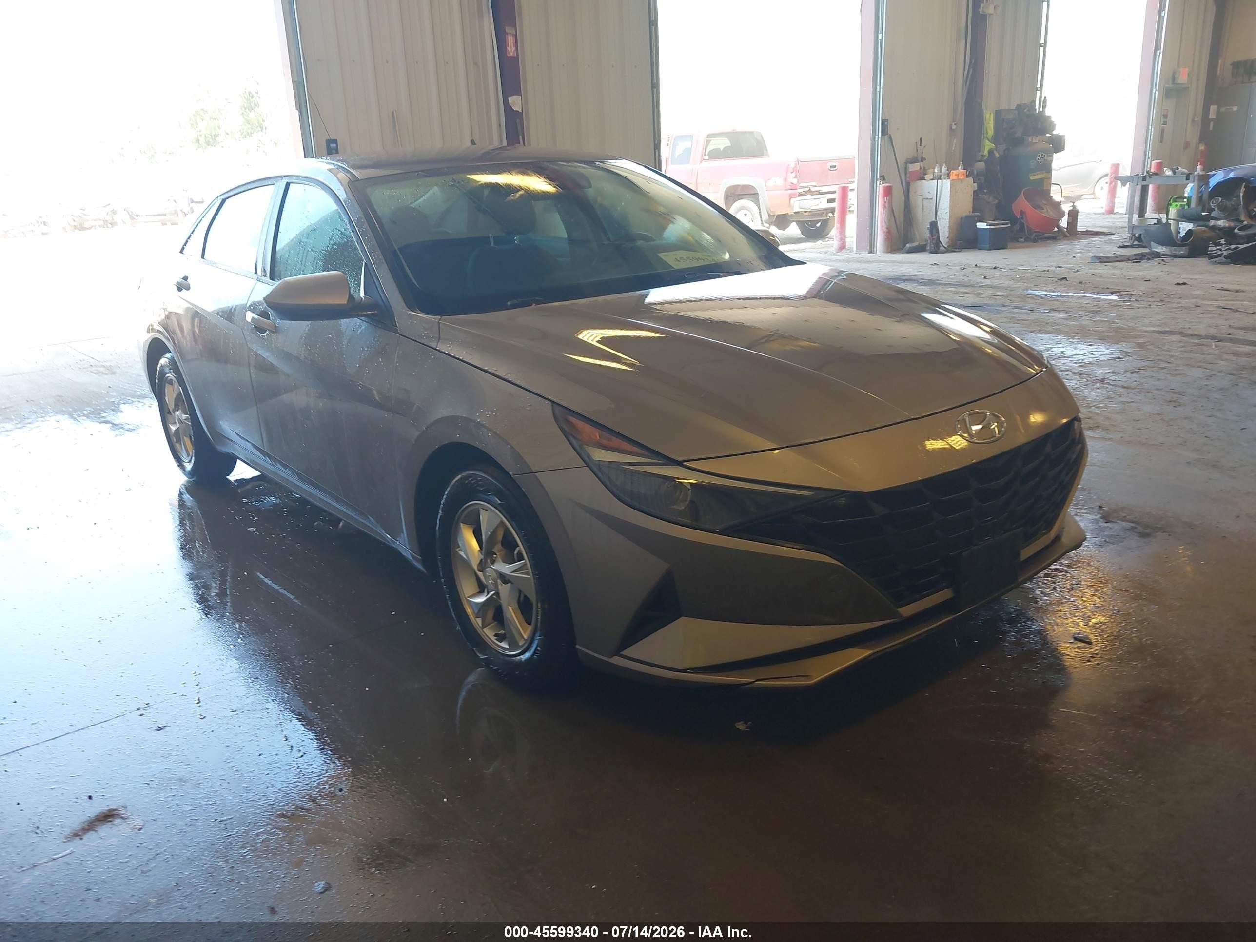 2023 Hyundai Elantra SE, VIN KMHLL4AG3PU554283 — Normal wear