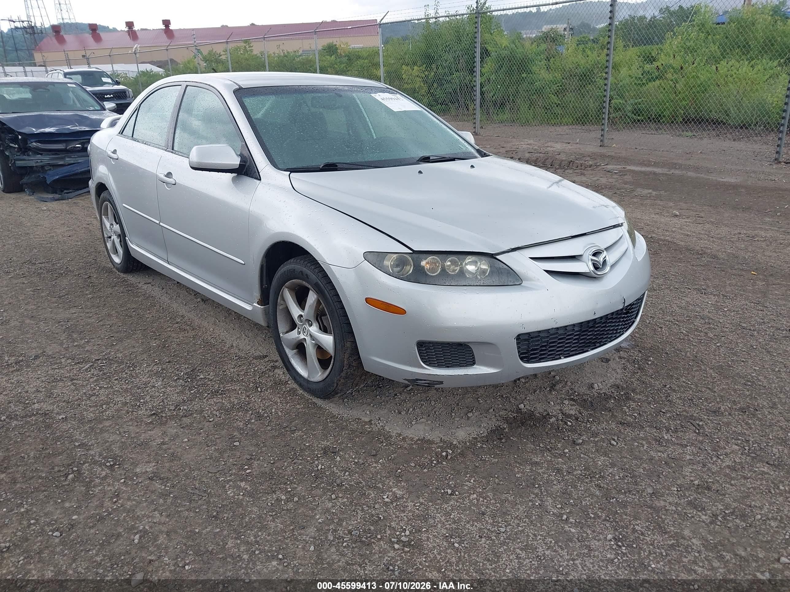 2008 Mazda 6 i Sport VE, VIN 1YVHP80C285M44383 — Зад