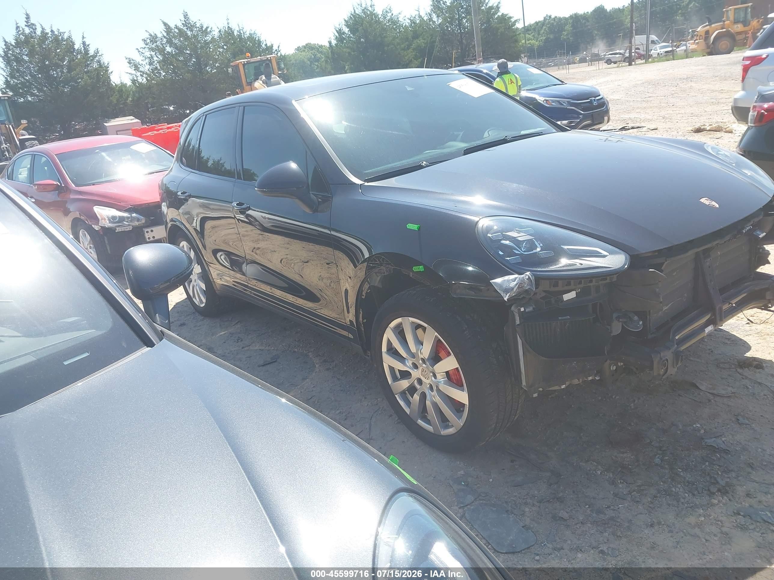 2015 Porsche Cayenne Turbo, VIN WP1AC2A24FLA80853 — Front end
