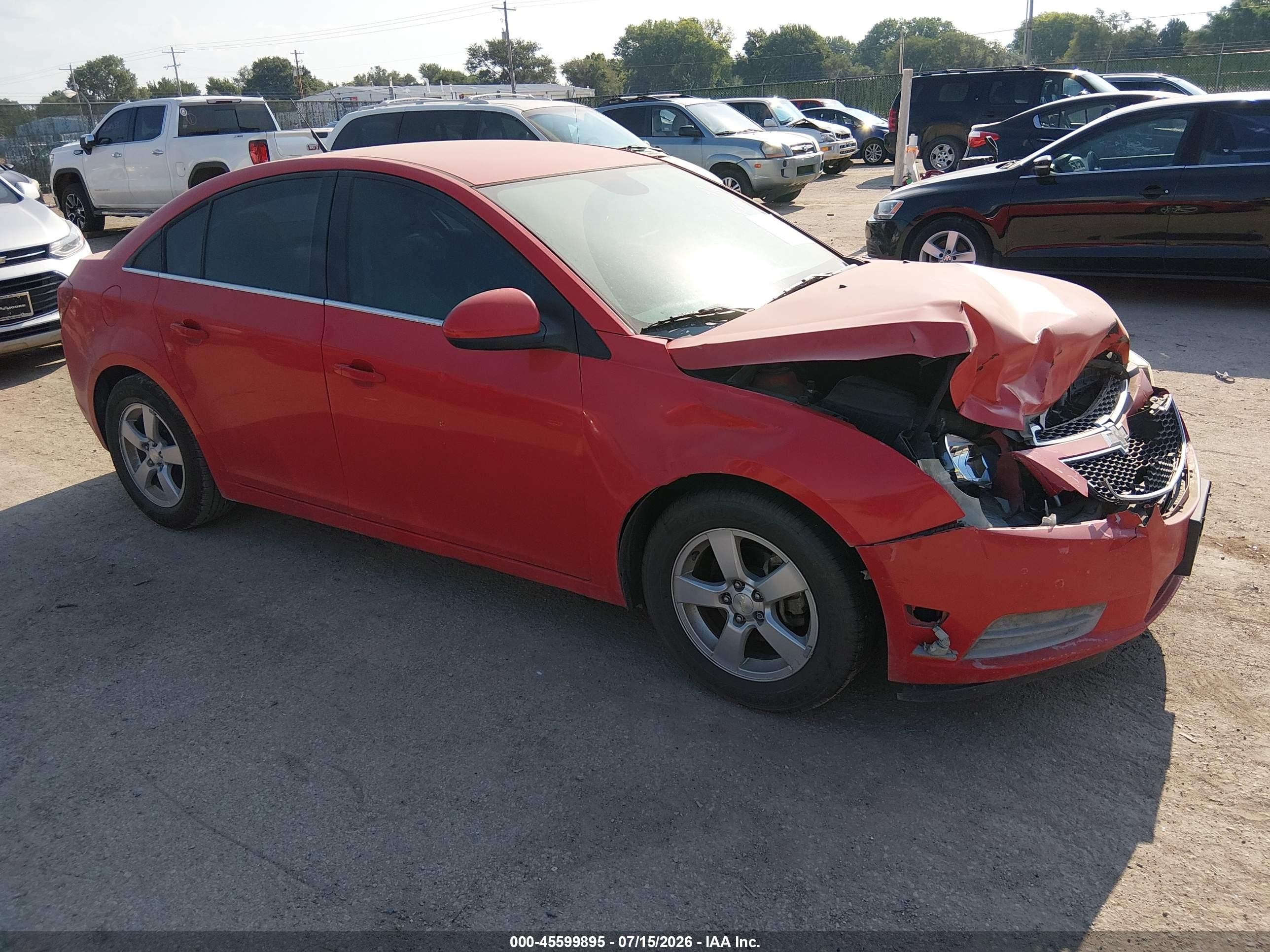 2014 Chevrolet Cruze 1LT, VIN 1G1PC5SB3E7446989 — Front end
