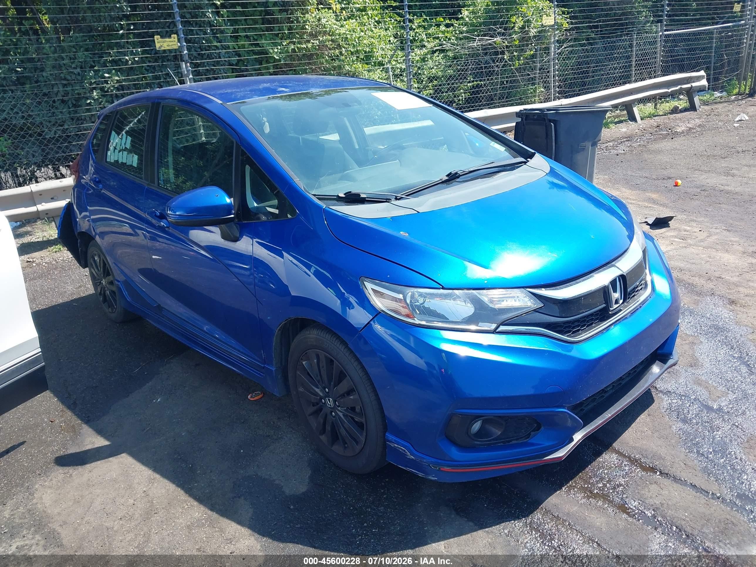 2018 Honda Fit Sport, VIN 3HGGK5H6XJM724809 — Rear end