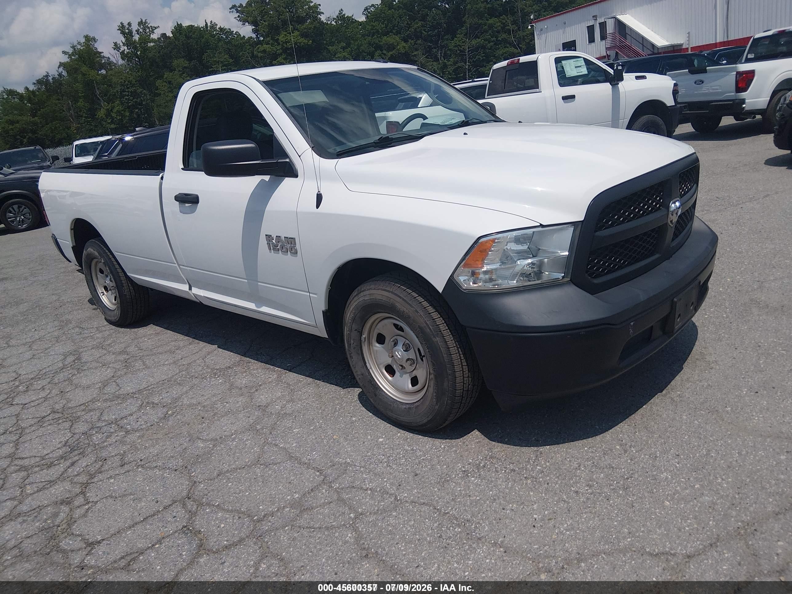 2017 Ram 1500 Tradesman, VIN 3C6JR6DG9HG681004 — Normal wear