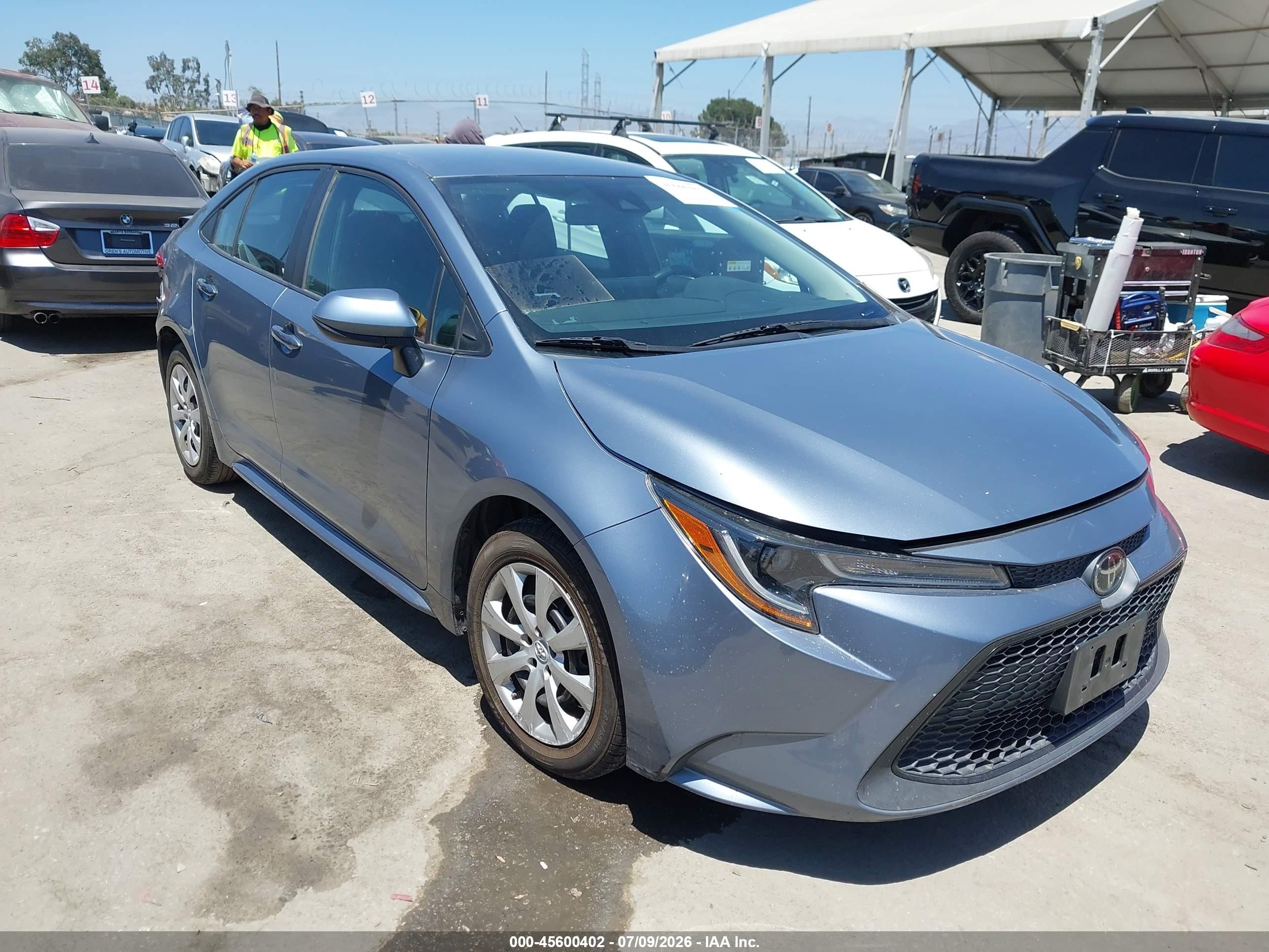 2022 Toyota Corolla LE, VIN 5YFEPMAE5NP339501 — Rear end