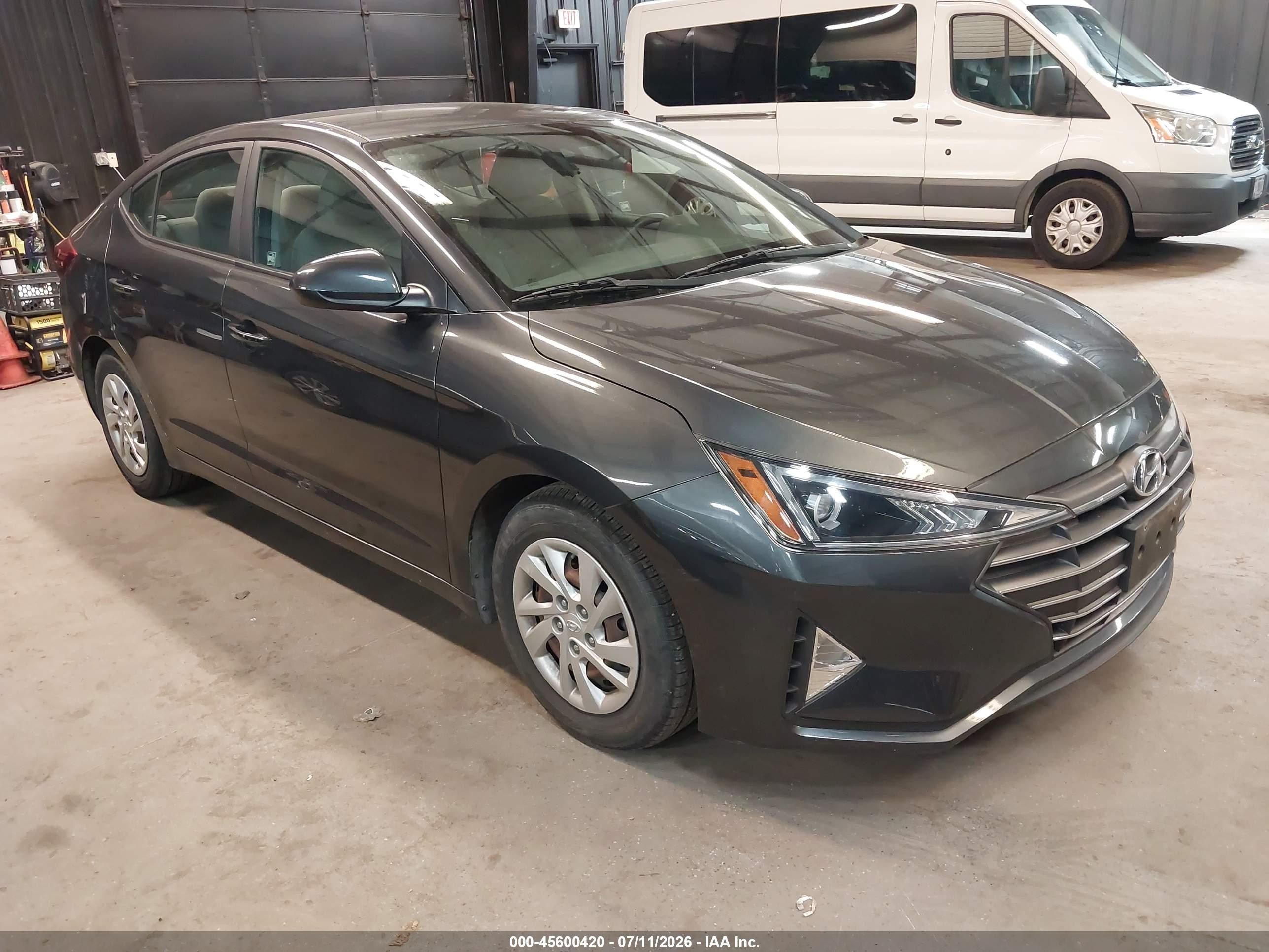 2020 Hyundai Elantra SE, VIN 5NPD74LF3LH612771 — Side