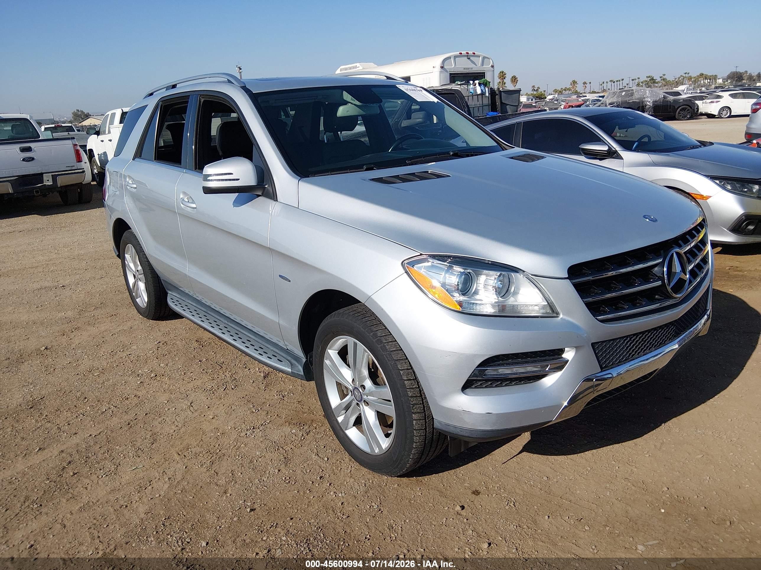2012 Mercedes-Benz M 350, VIN 4JGDA5HB3CA037393 — Side