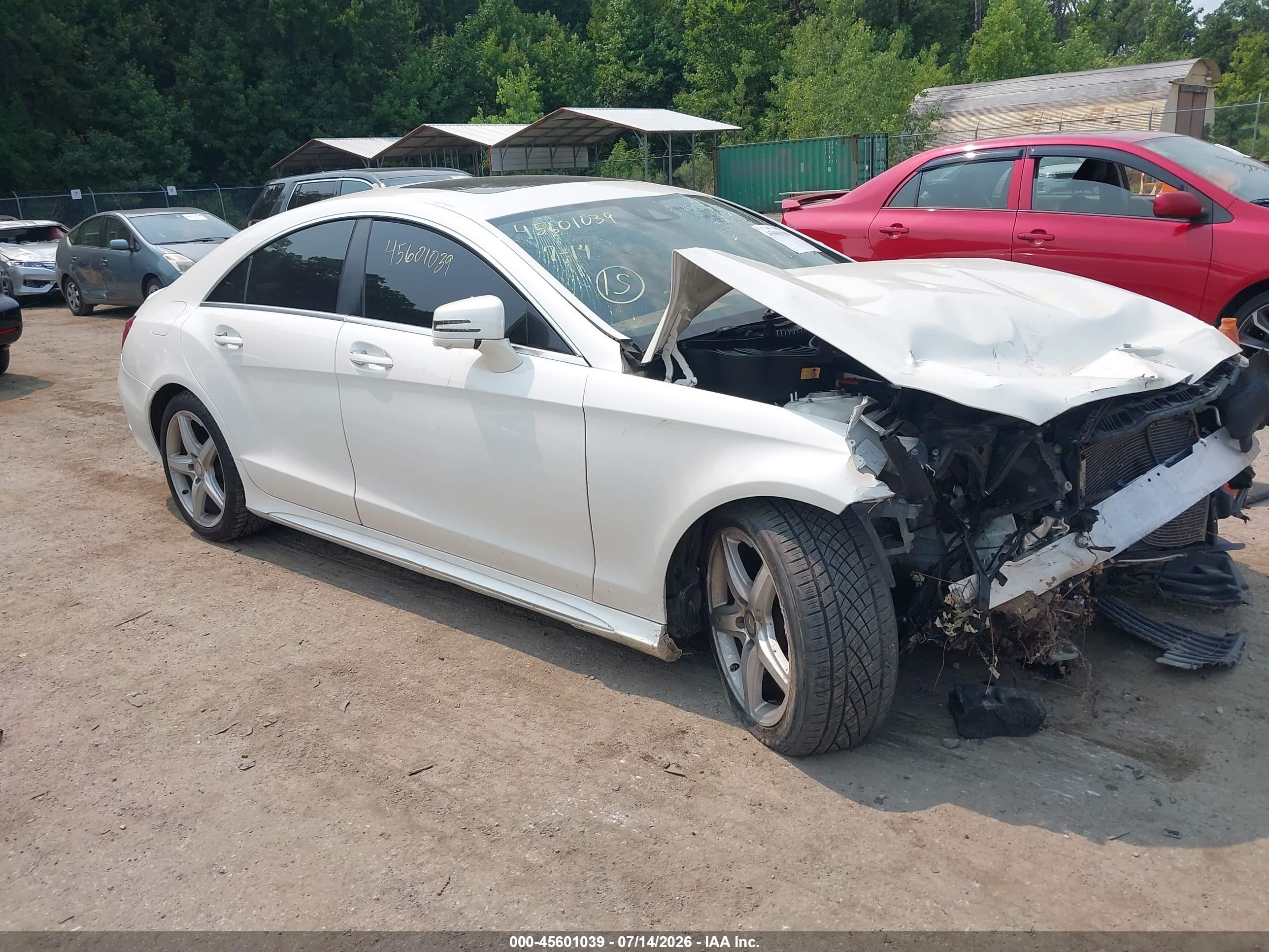 2015 Mercedes-Benz CLS 400, VIN WDDLJ6HB7FA145449 — Front end