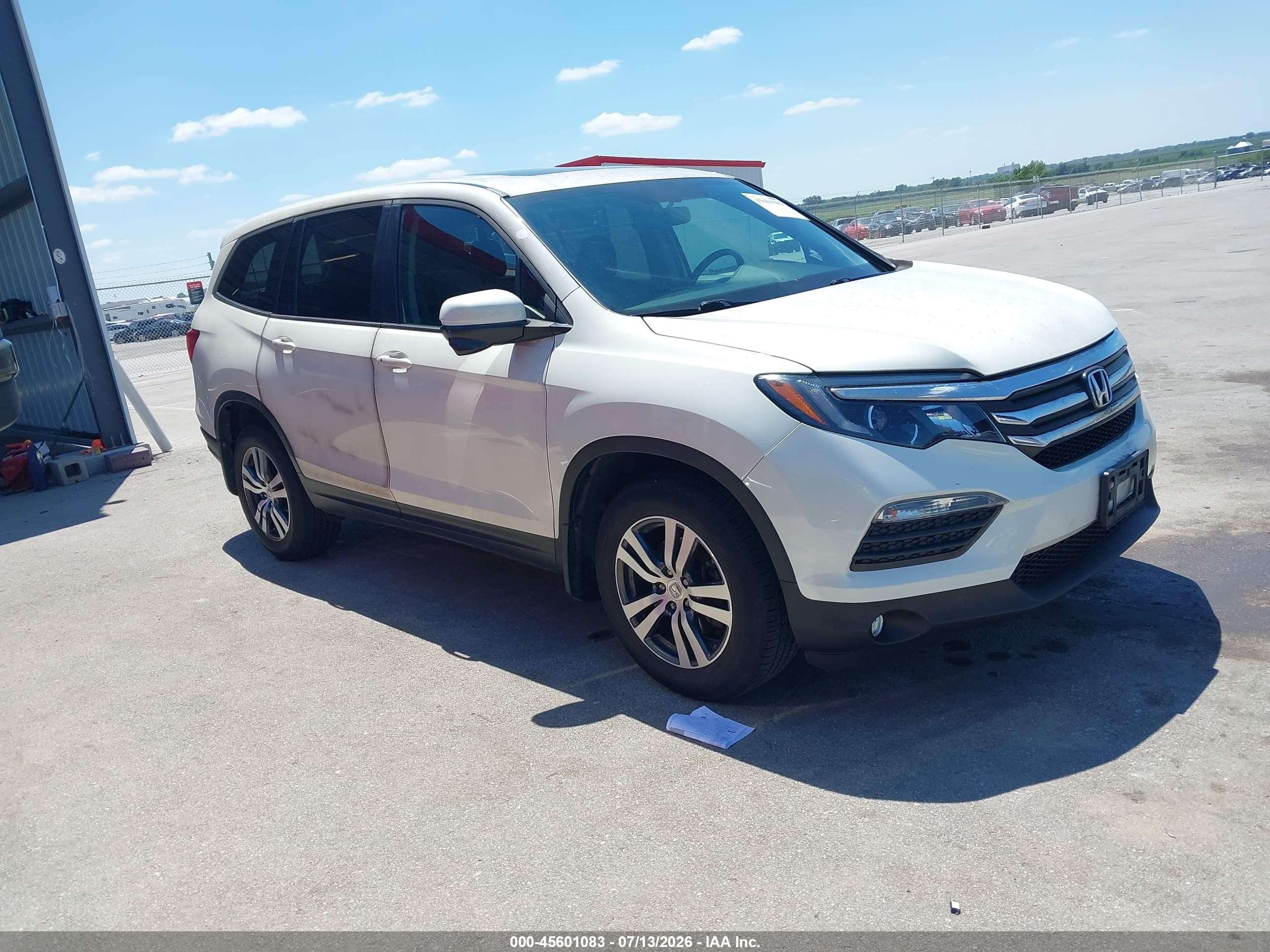 2017 Honda Pilot EX-L, VIN 5FNYF6H58HB086174 — Burn