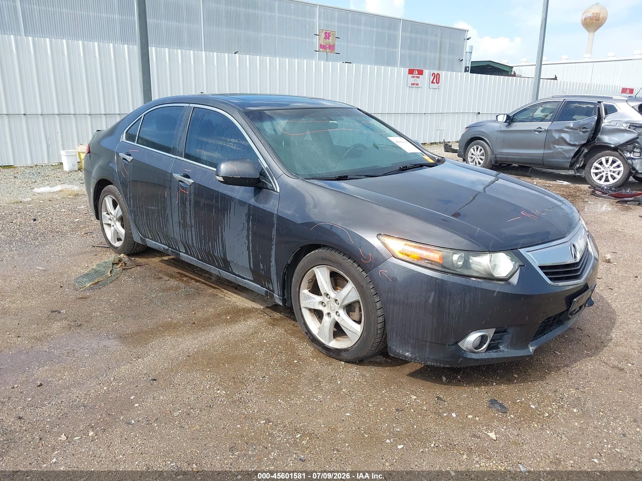 2011 Acura TSX, VIN JH4CU2F62BC016404 — Rear end