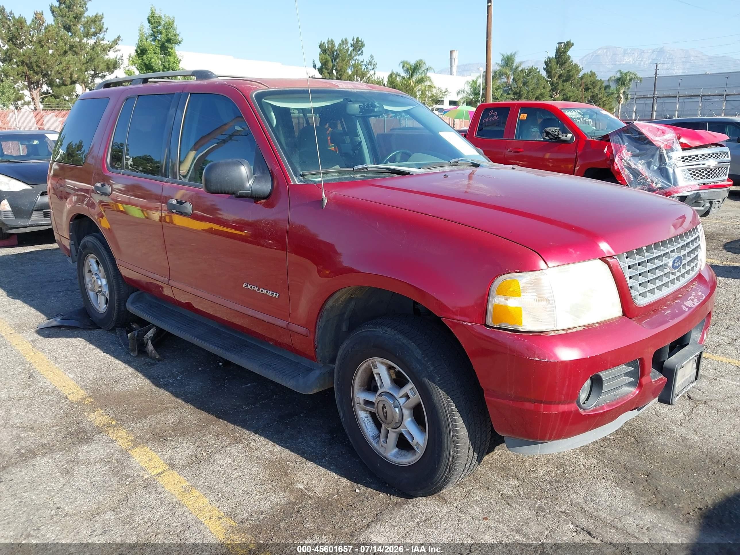 2004 Ford Explorer XLT, VIN 1FMZU63E24ZA87550 — Normal wear