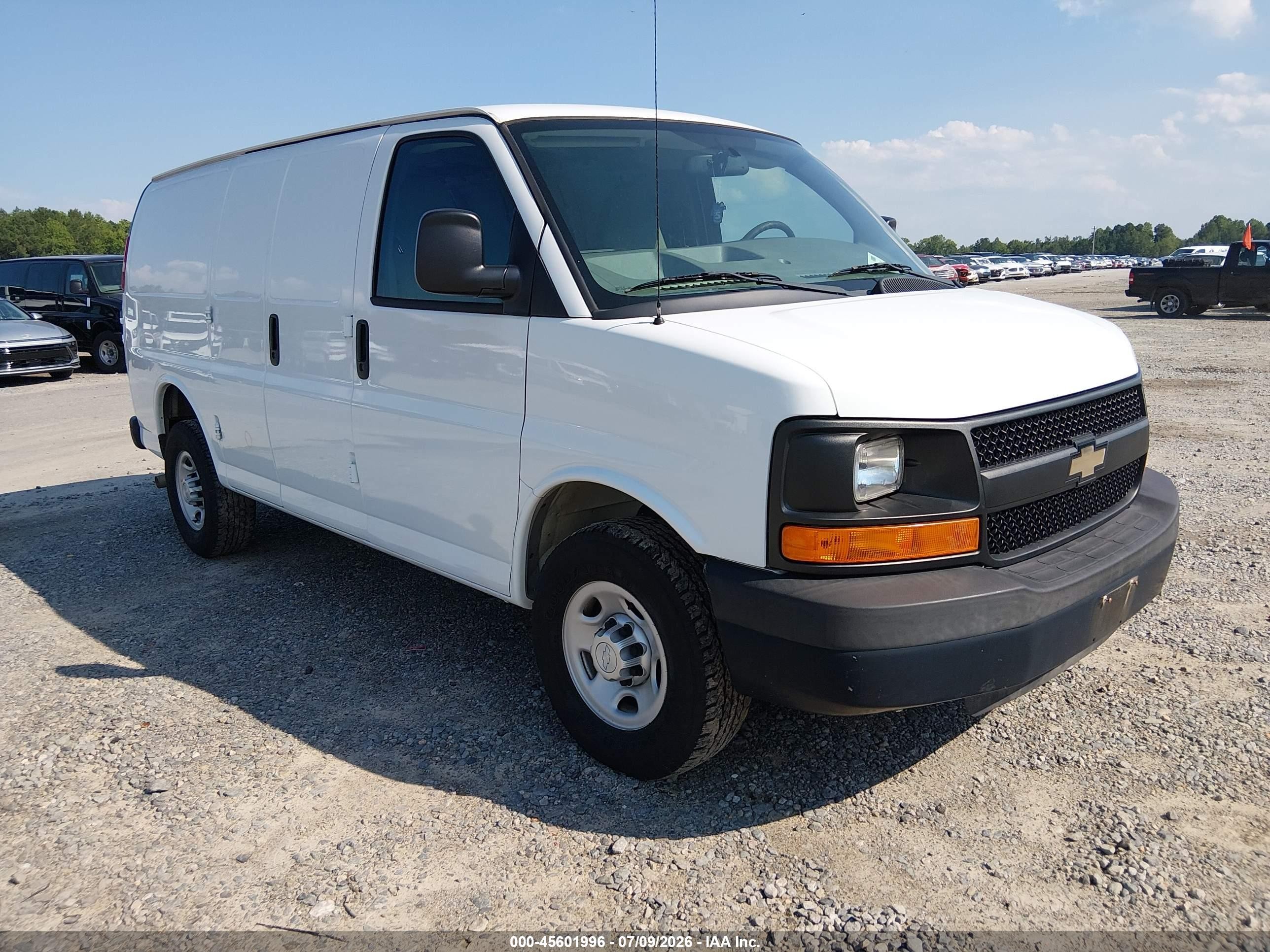 2015 Chevrolet Express Cargo, VIN 1GCWGFCGXF1242959 — Normal wear