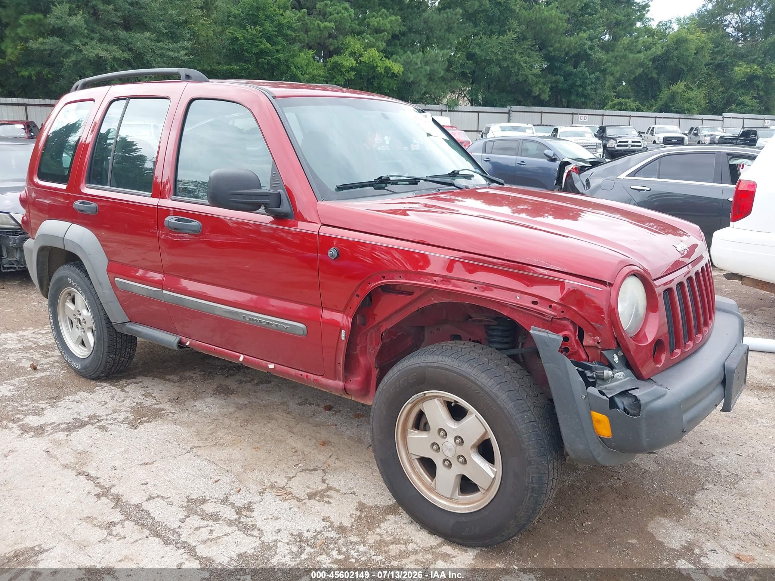 2007 Jeep Liberty Sport, VIN 1J4GK48K67W587120 — Перед