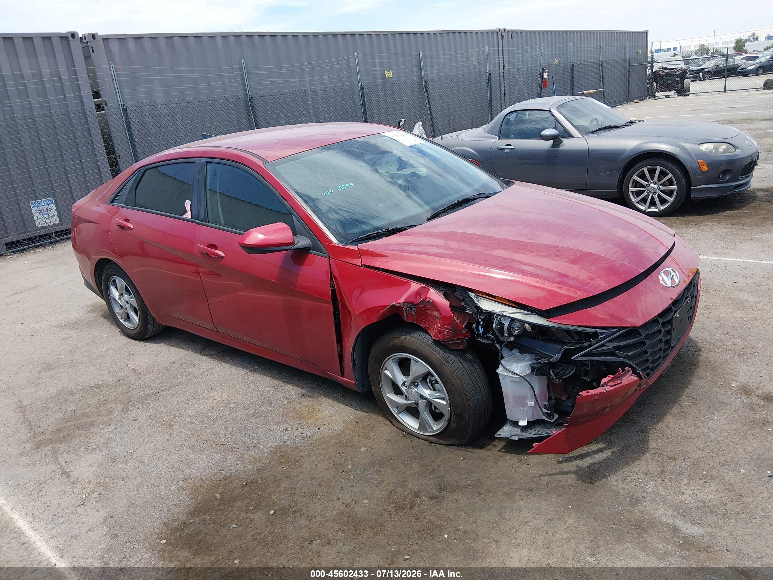 2022 Hyundai Elantra SE, VIN KMHLL4AG4NU349763 — Front end