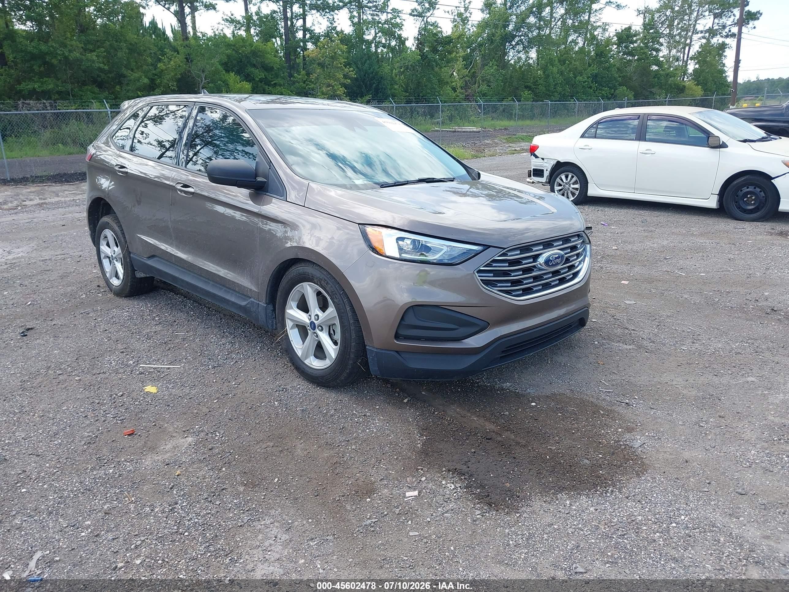 2019 Ford Edge SE, VIN 2FMPK3G90KBB19730 — Front end