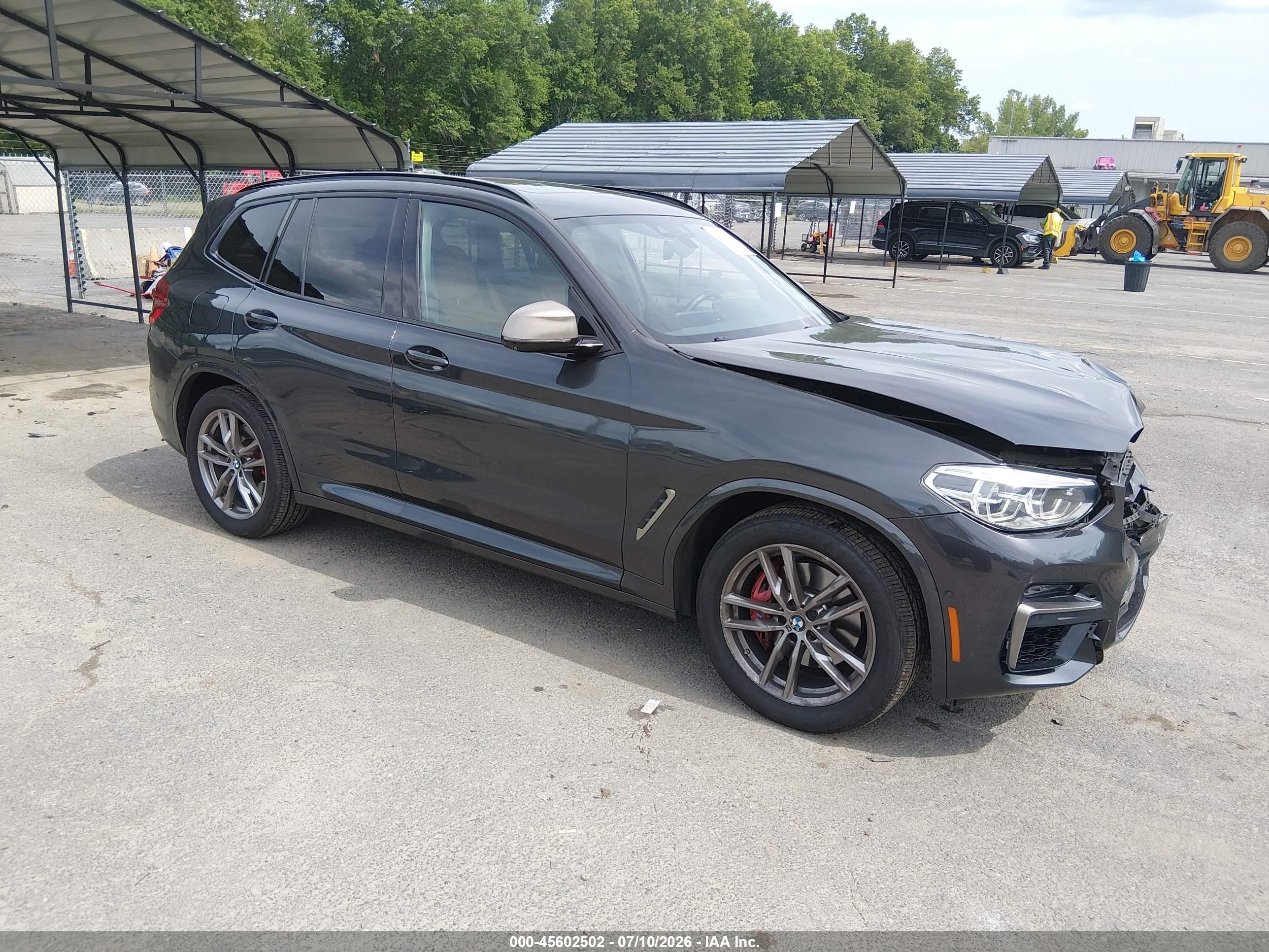 2021 BMW X3 M40i, VIN 5UXTY9C02M9F13016 — Front end