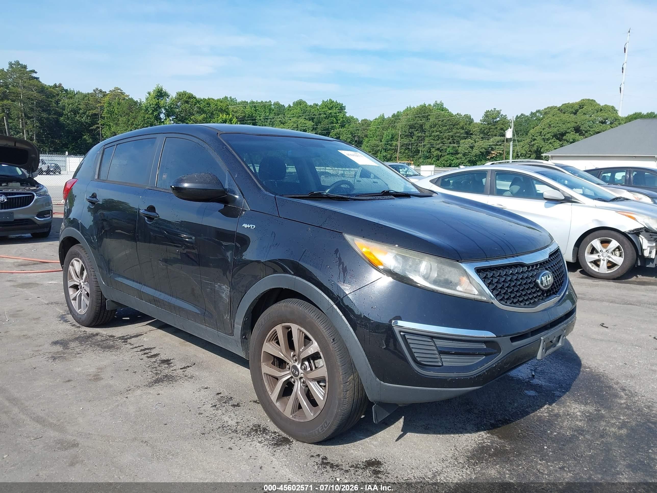 2015 Kia Sportage LX, VIN KNDPBCAC5F7772108 — Normal wear