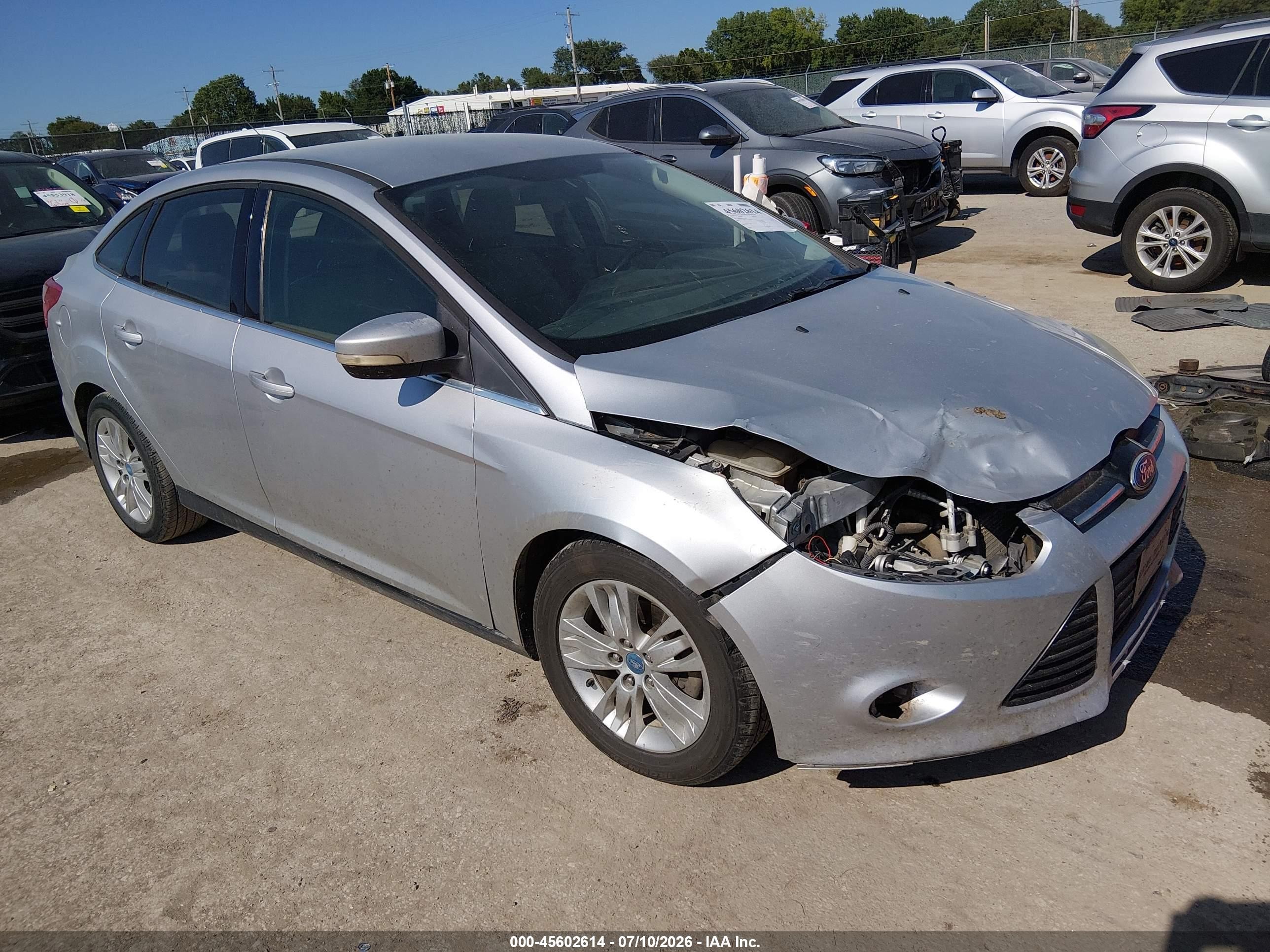 2012 Ford Focus SEL, VIN 1FAHP3H28CL141848 — Front end