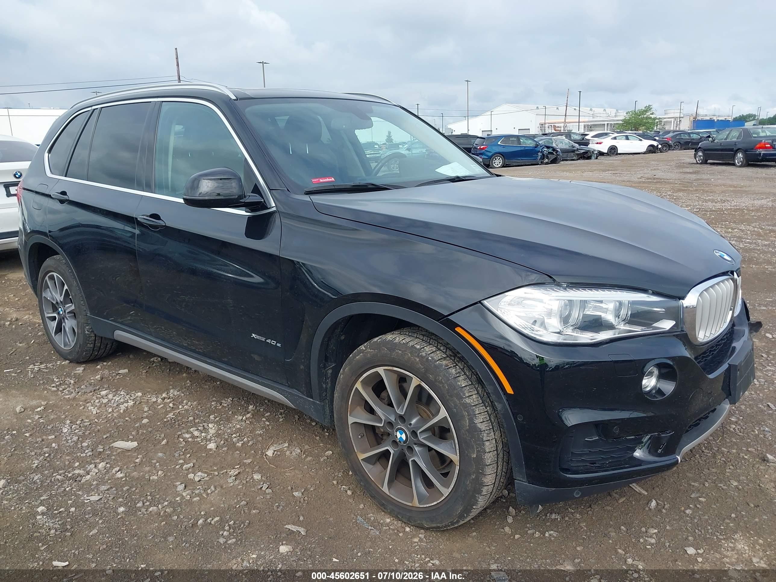 2016 BMW X5 xDrive40e, VIN 5UXKT0C52G0S75711 — Перед