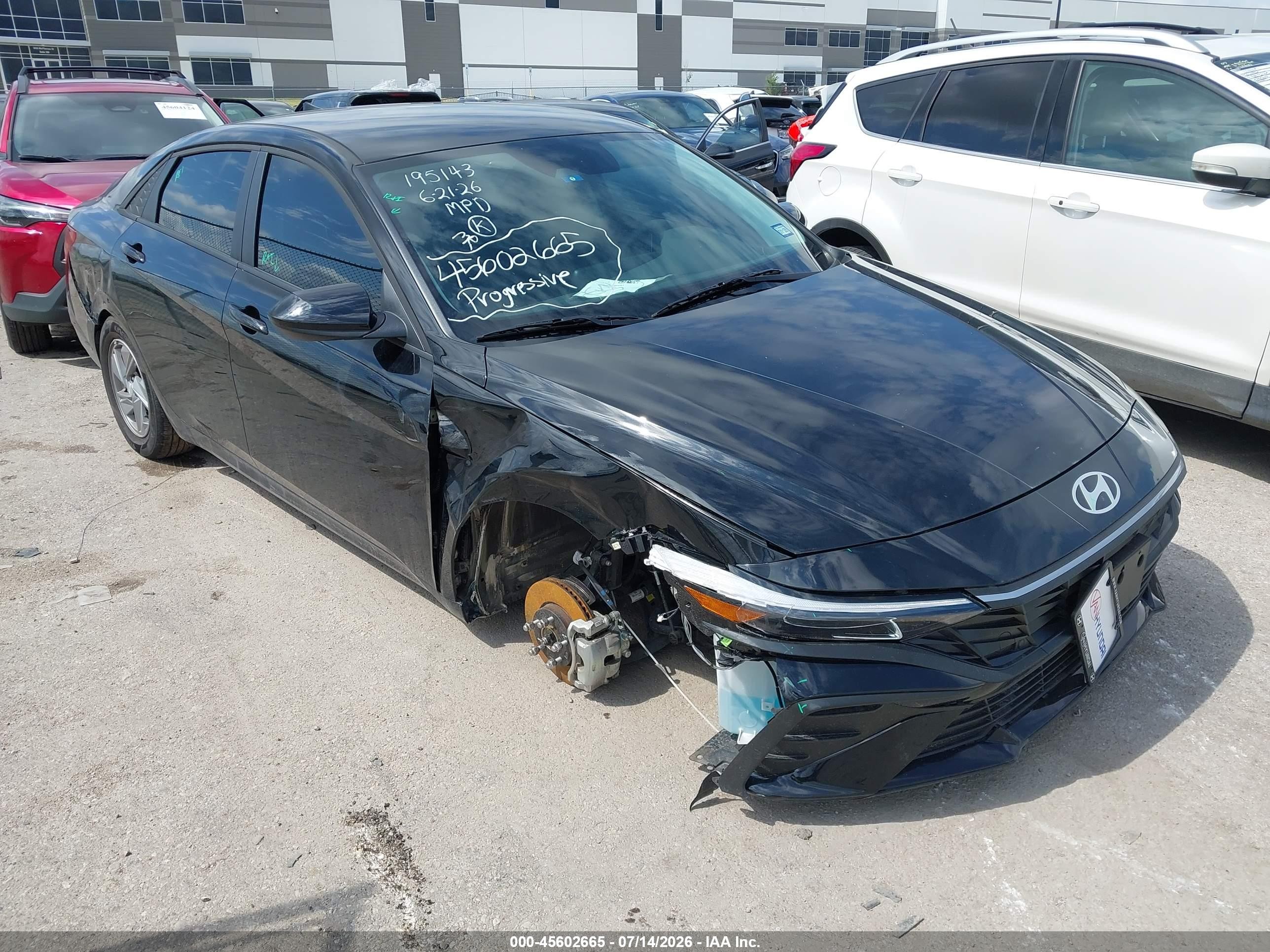 2026 Hyundai Elantra SE, VIN KMHLL4DG7TU138484 — Side