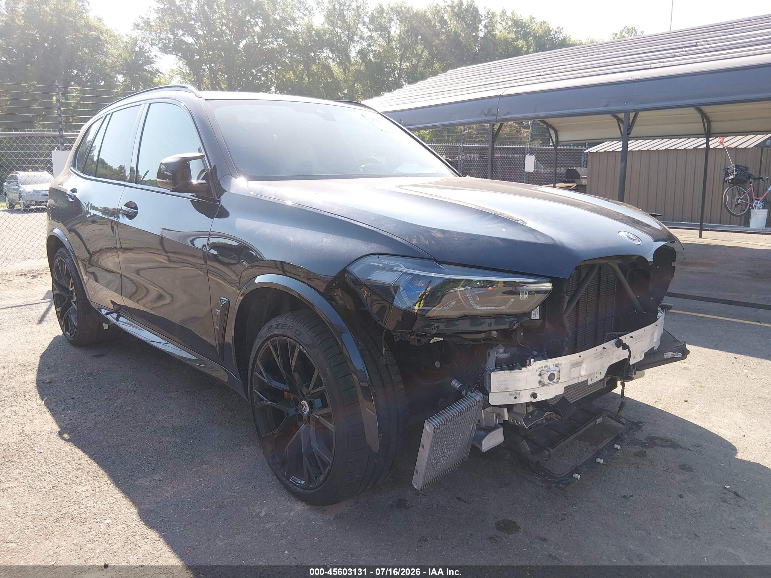 2022 BMW X5 M, VIN 5YMJU0C07N9M23513 — Front end
