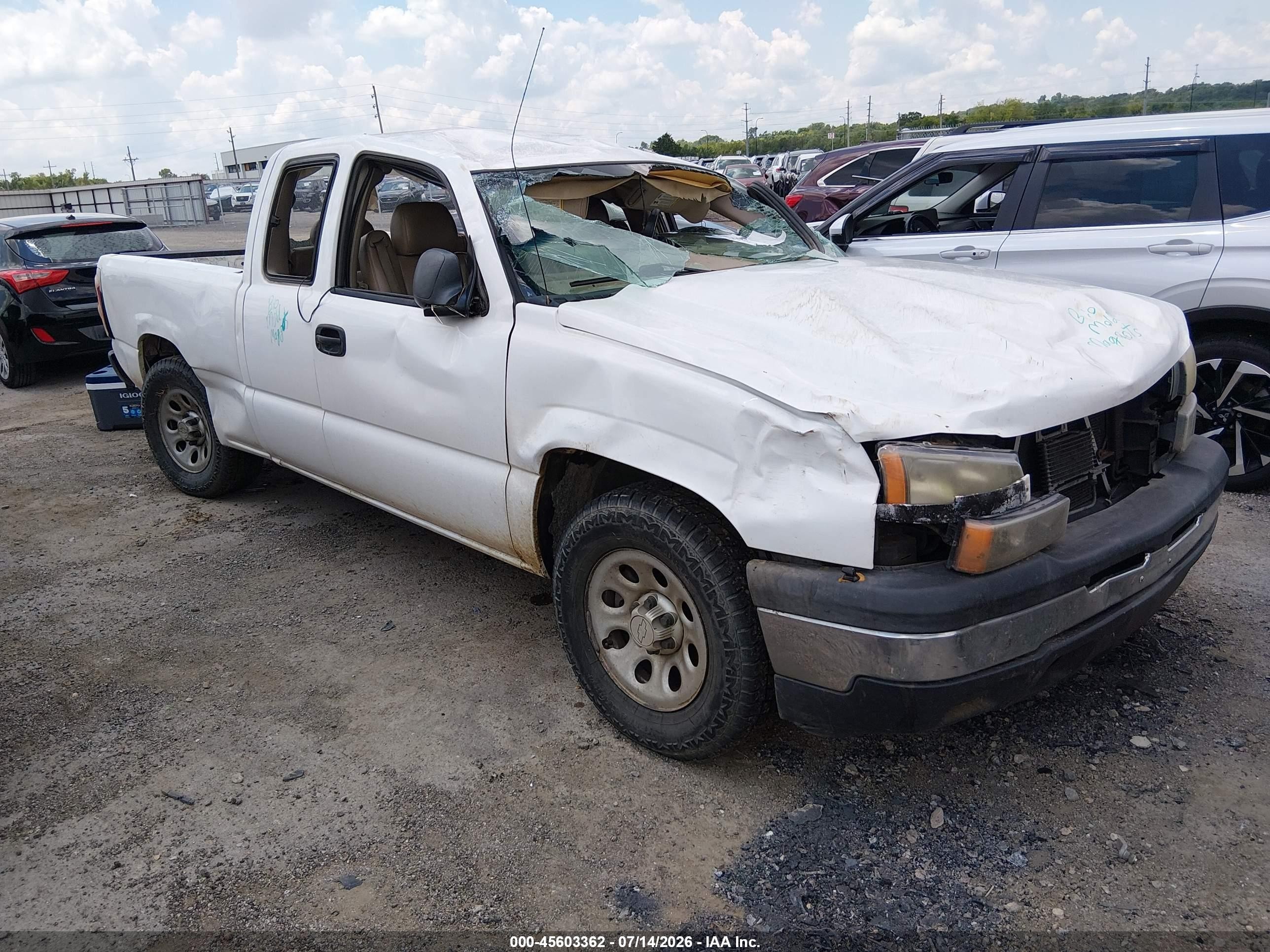 2006 Chevrolet Silverado 1500 LT2, VIN 1GCEC19Z16Z248900 — Rollover