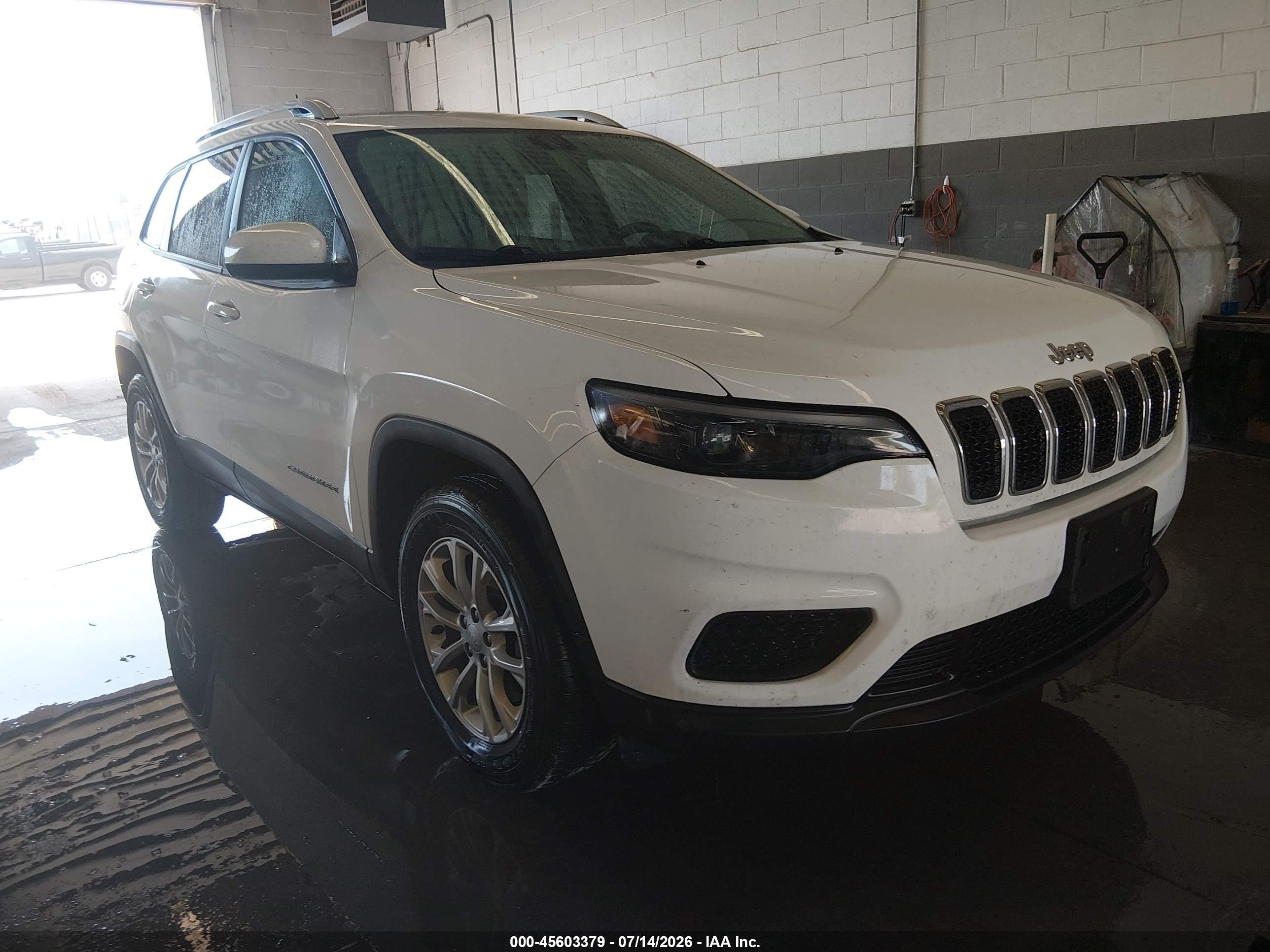 2020 Jeep Cherokee Latitude, VIN 1C4PJMCB8LD516314 — Side