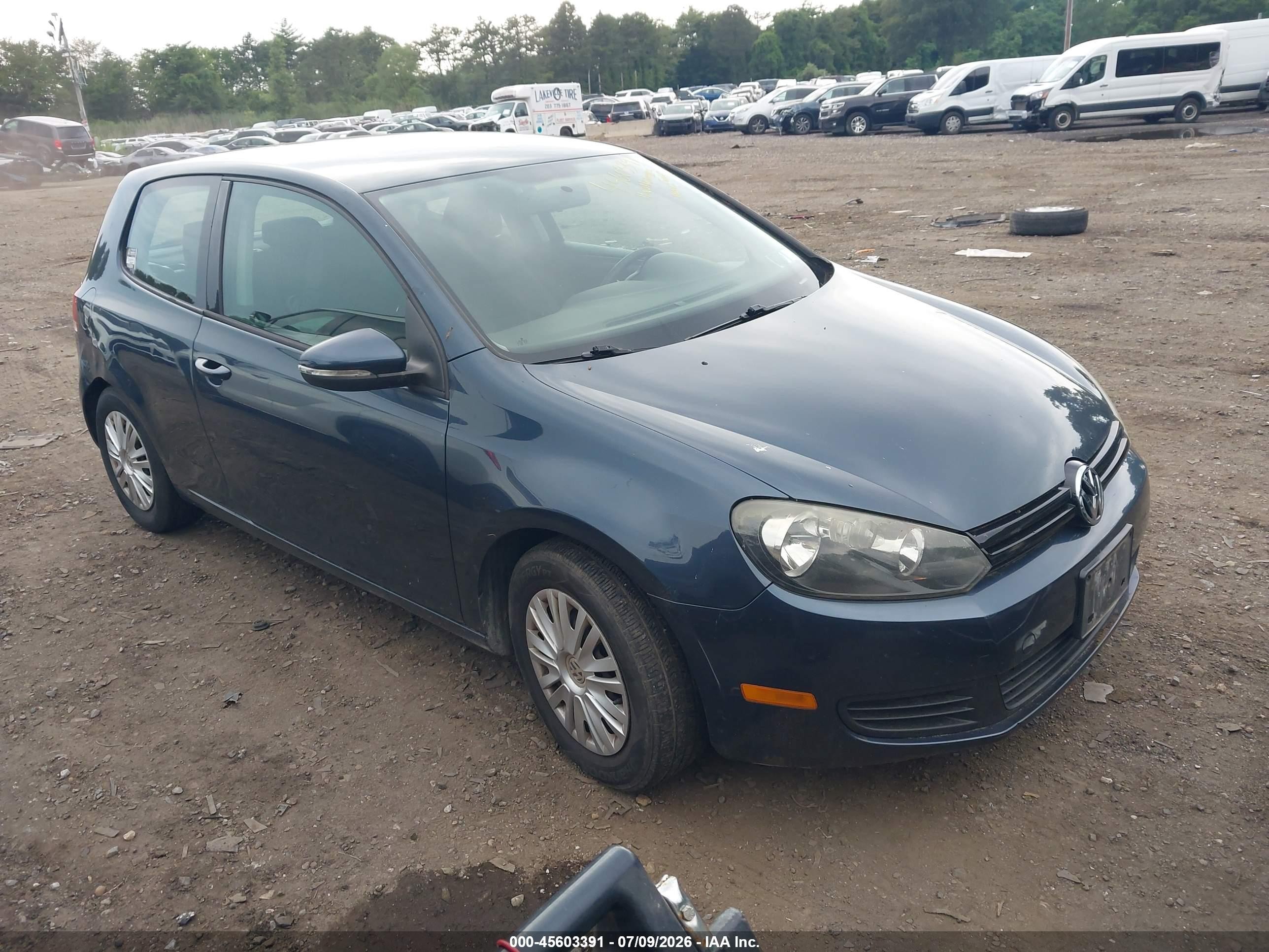2011 Volkswagen Golf, VIN WVWAB7AJ1BW095294 — Normal wear
