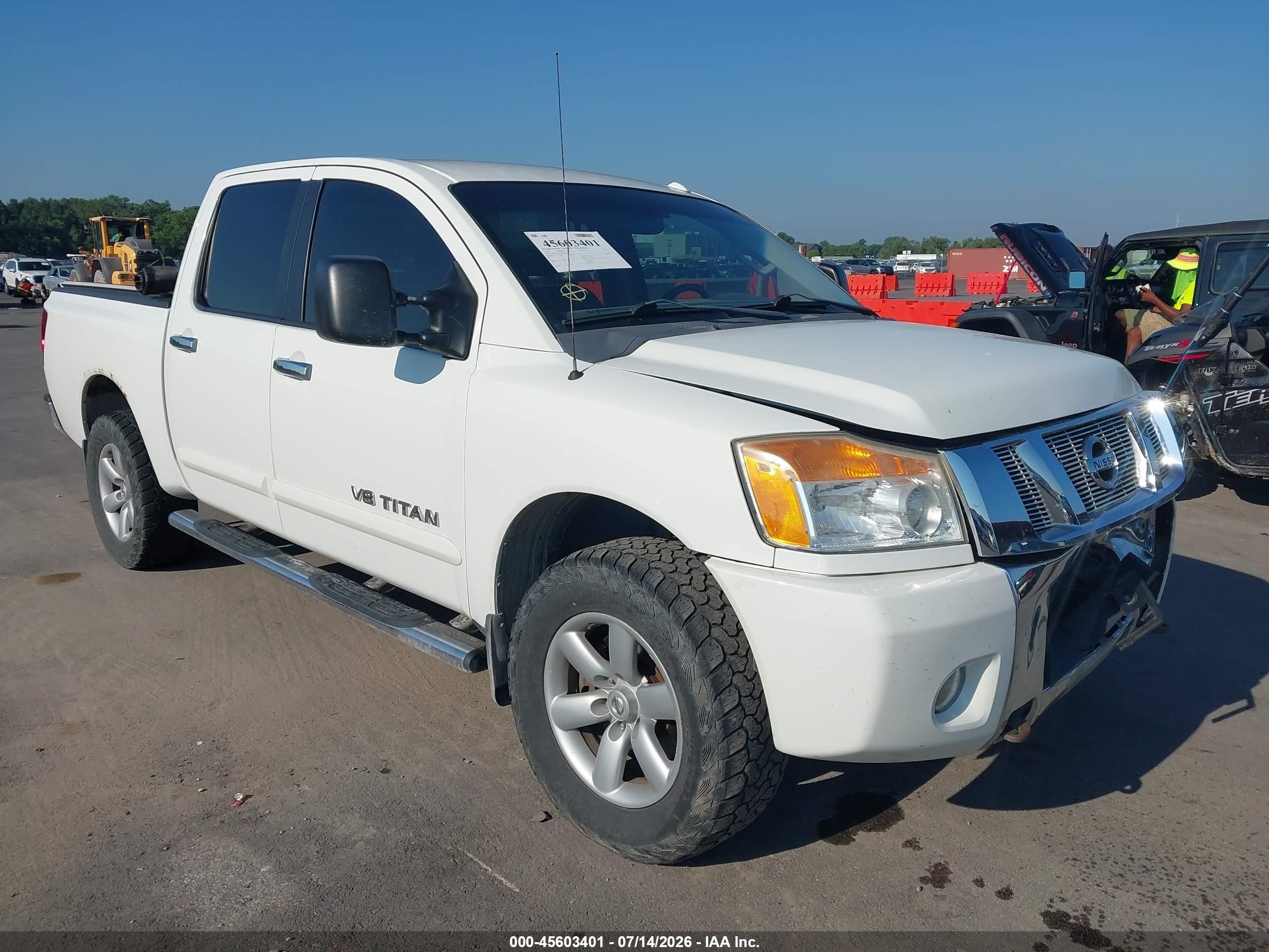2012 Nissan Titan Pro-4X, VIN 1N6AA0EC2CN308277 — Front end